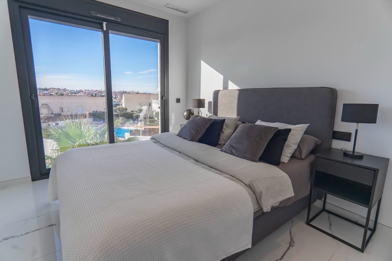 4 soveværelse Villa til salg i La Marquesa med swimmingpool - € 690.000 (Ref: 9198983)