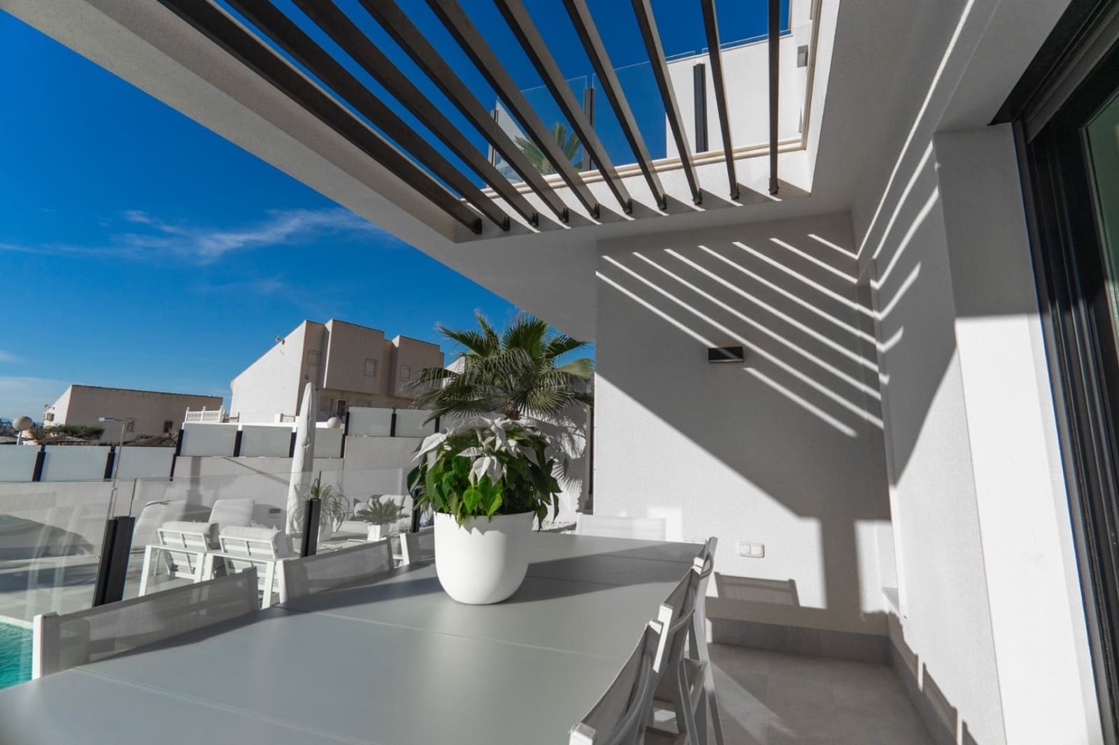 4 soveværelse Villa til salg i La Marquesa med swimmingpool - € 690.000 (Ref: 9198983)