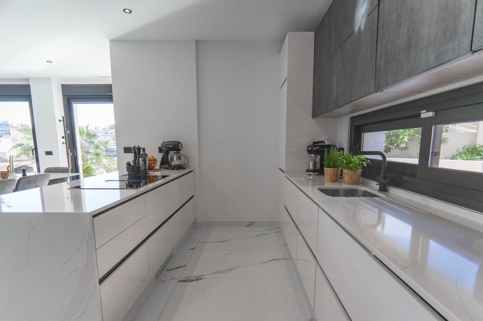 4 soveværelse Villa til salg i La Marquesa med swimmingpool - € 690.000 (Ref: 9198983)