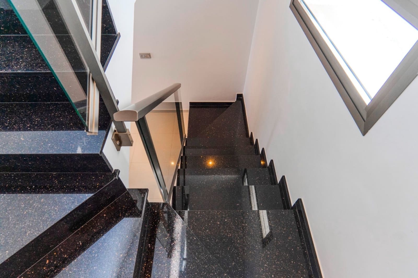 4 sypialnia Willa na sprzedaż w La Marquesa z basenem - 749 000 € (Ref: 9198984)