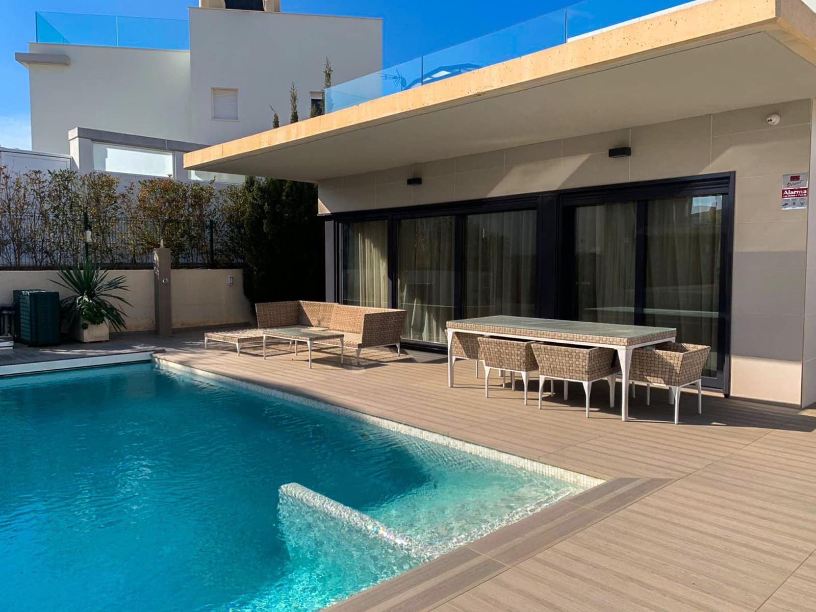 4 chambre Villa/Maison à vendre à Campoamor avec piscine garage - 899 000 € (Ref: 9198988)