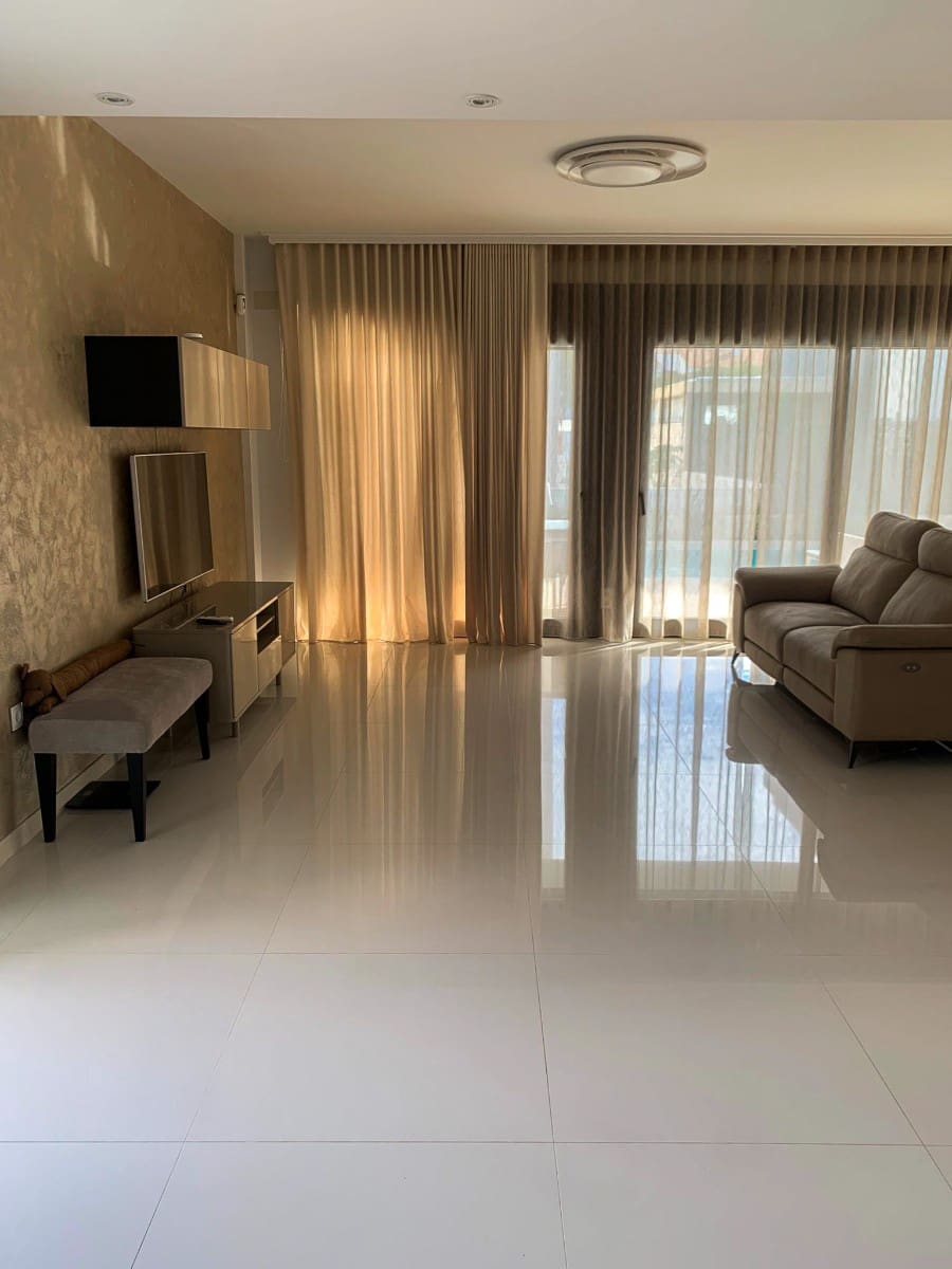 4 chambre Villa/Maison à vendre à Campoamor avec piscine garage - 899 000 € (Ref: 9198988)