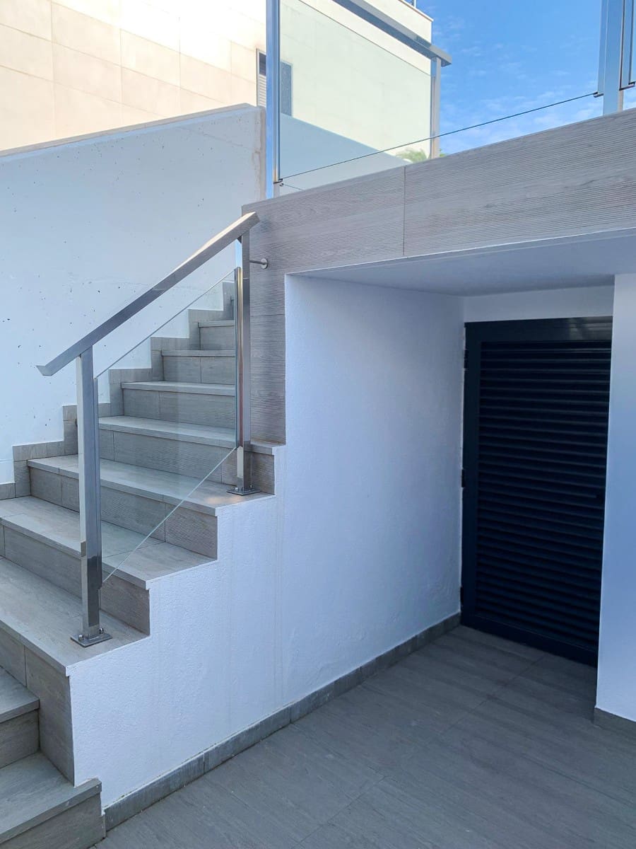4 chambre Villa/Maison à vendre à Campoamor avec piscine garage - 899 000 € (Ref: 9198988)