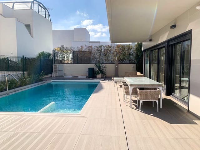 4 bedroom Villa for sale in Campoamor, Orihuela with pool garage - € 899,000 (Ref: 9198988)