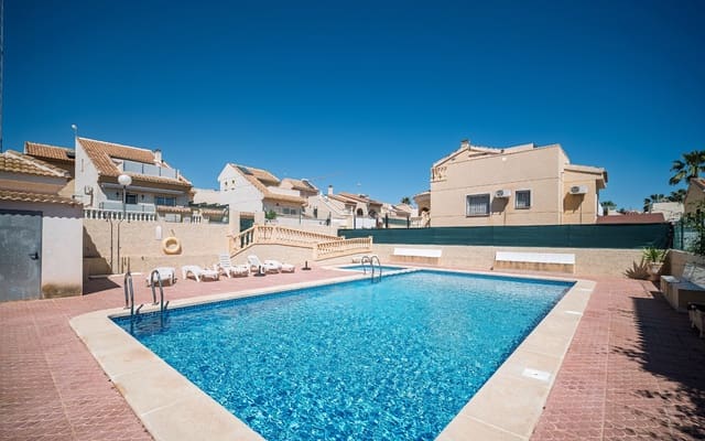 Chalet de 3 habitaciones en Ciudad Quesada, Rojales en venta con piscina - 229.950 € (Ref: 9198989)