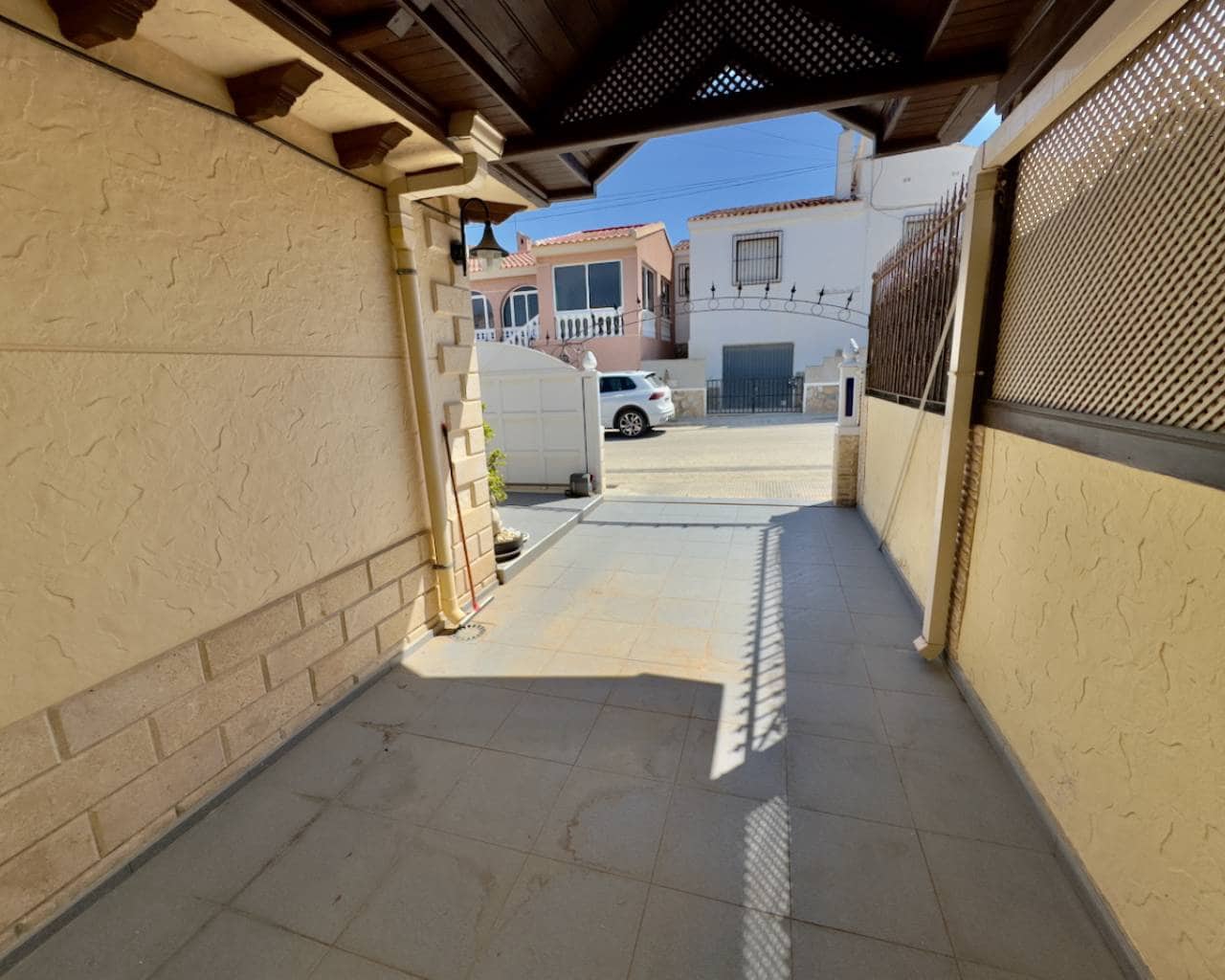 3 soveværelse Villa til salg i Benijofar med garage - € 275.000 (Ref: 9198990)