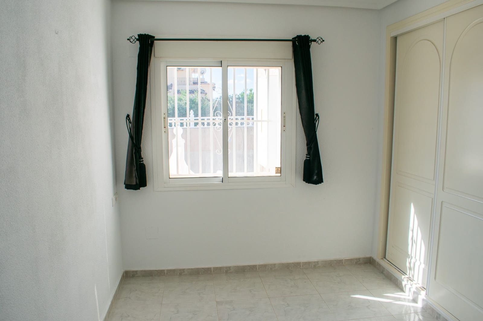 4 bedroom Villa for sale in Ciudad Quesada with pool - € 399,950 (Ref: 9198992)