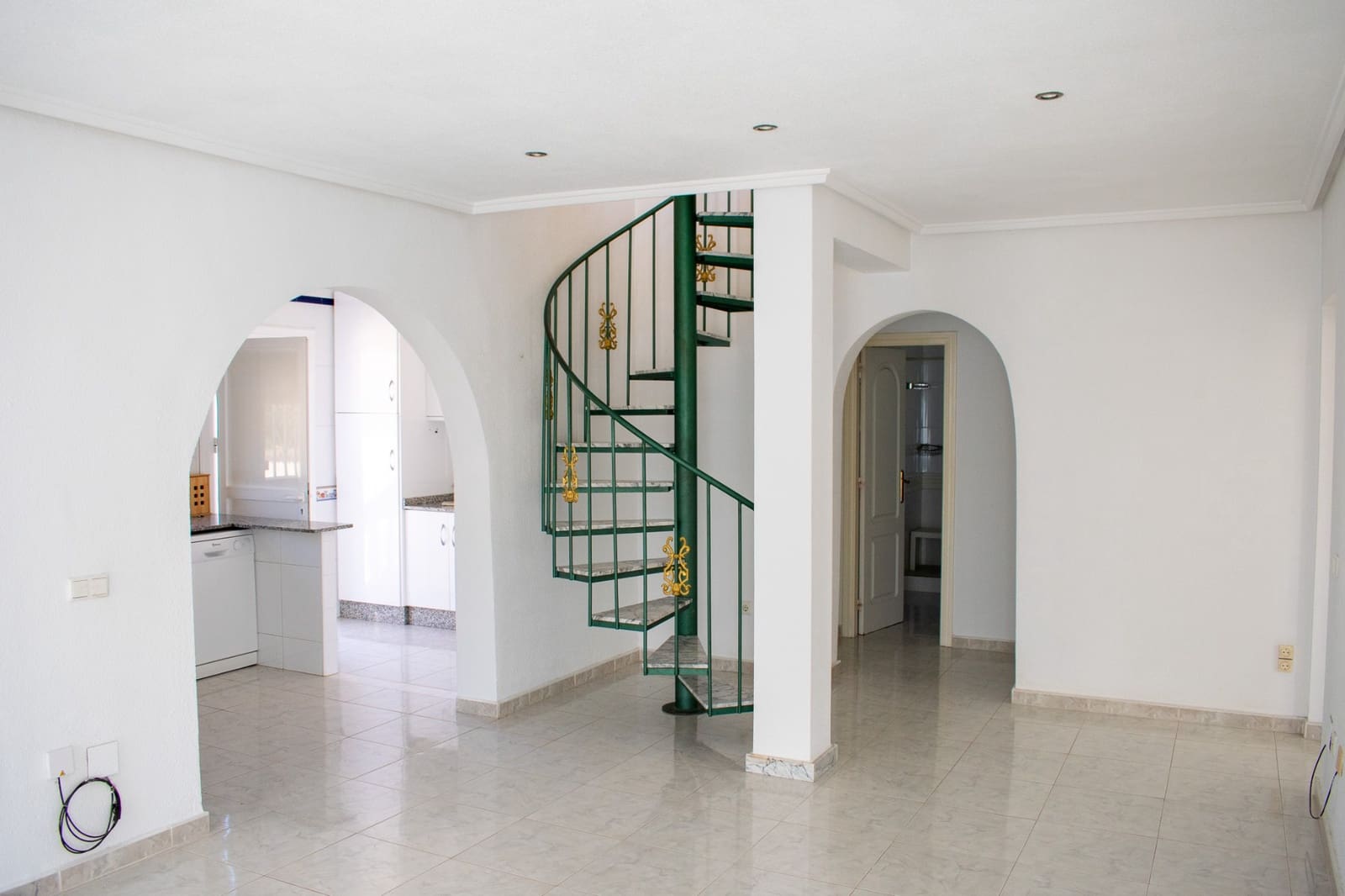 4 bedroom Villa for sale in Ciudad Quesada with pool - € 399,950 (Ref: 9198992)