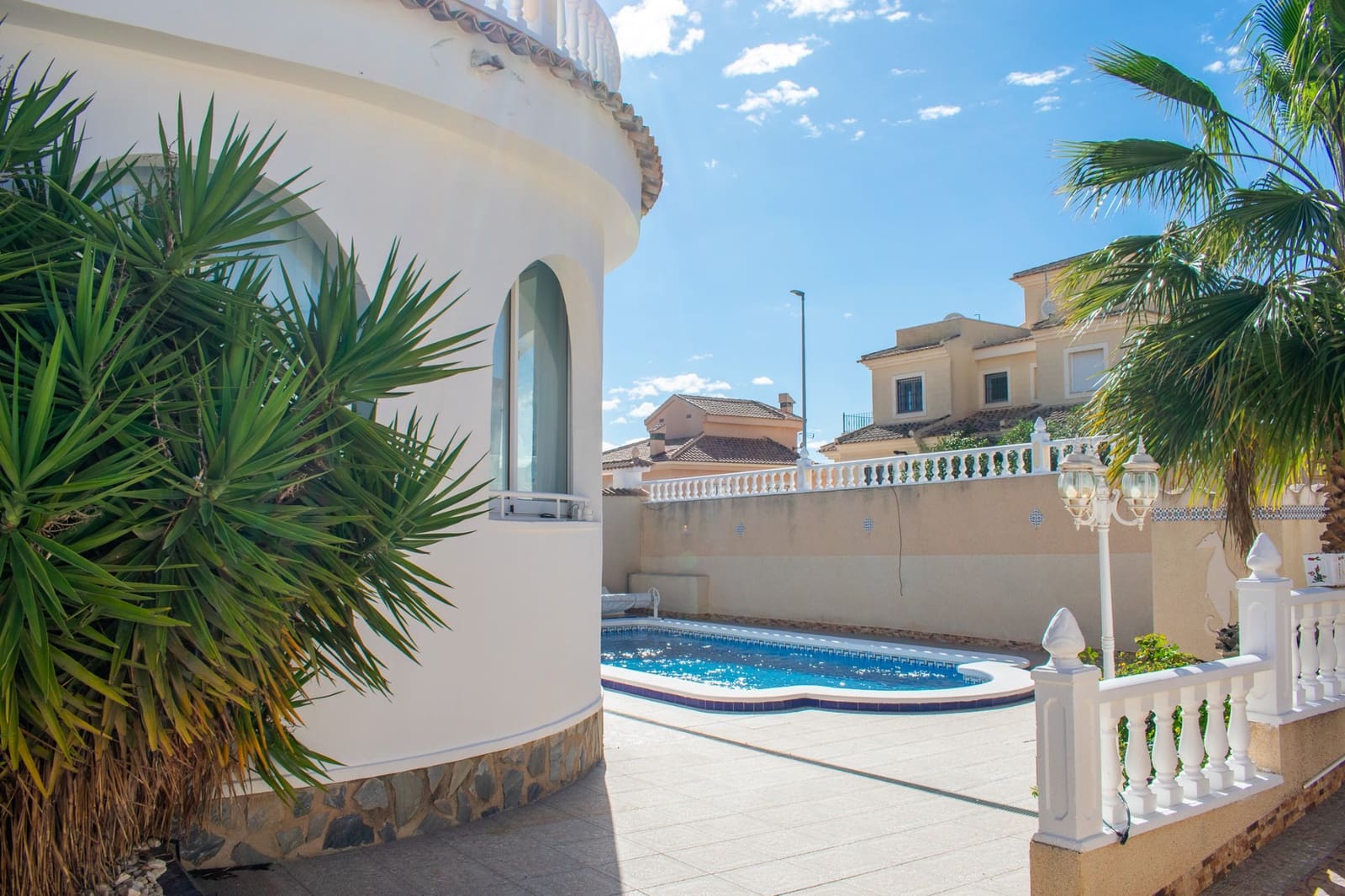 4 bedroom Villa for sale in Ciudad Quesada with pool - € 399,950 (Ref: 9198992)