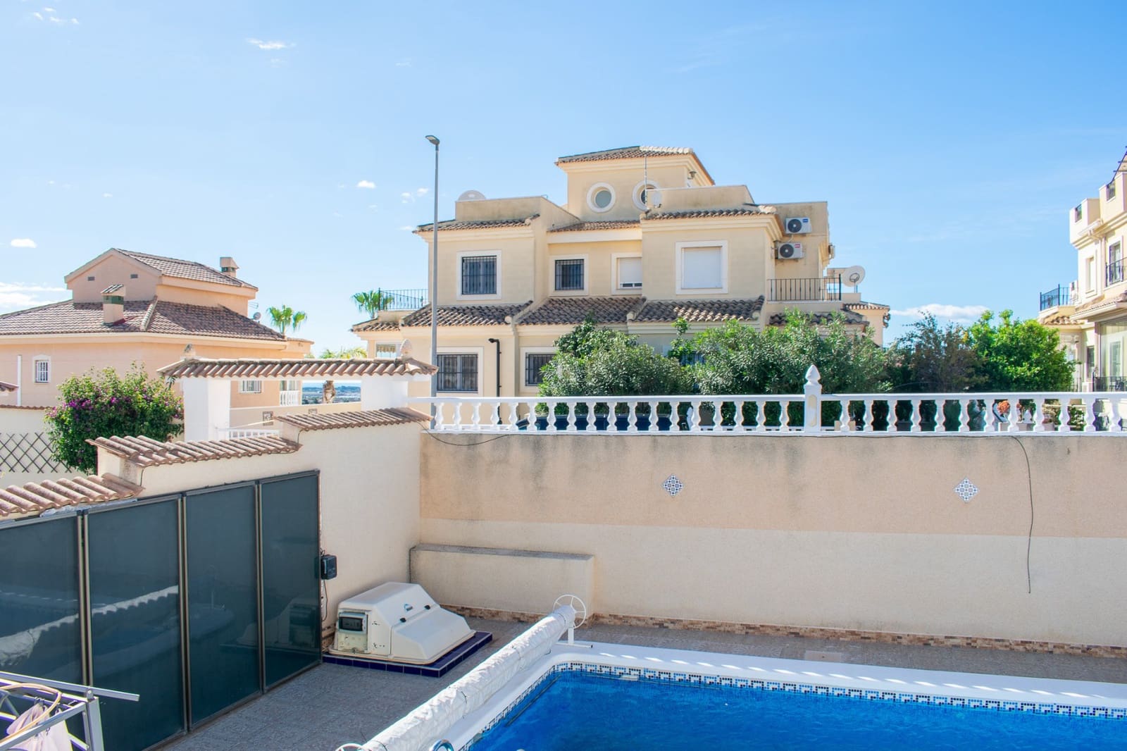 4 bedroom Villa for sale in Ciudad Quesada with pool - € 399,950 (Ref: 9198992)