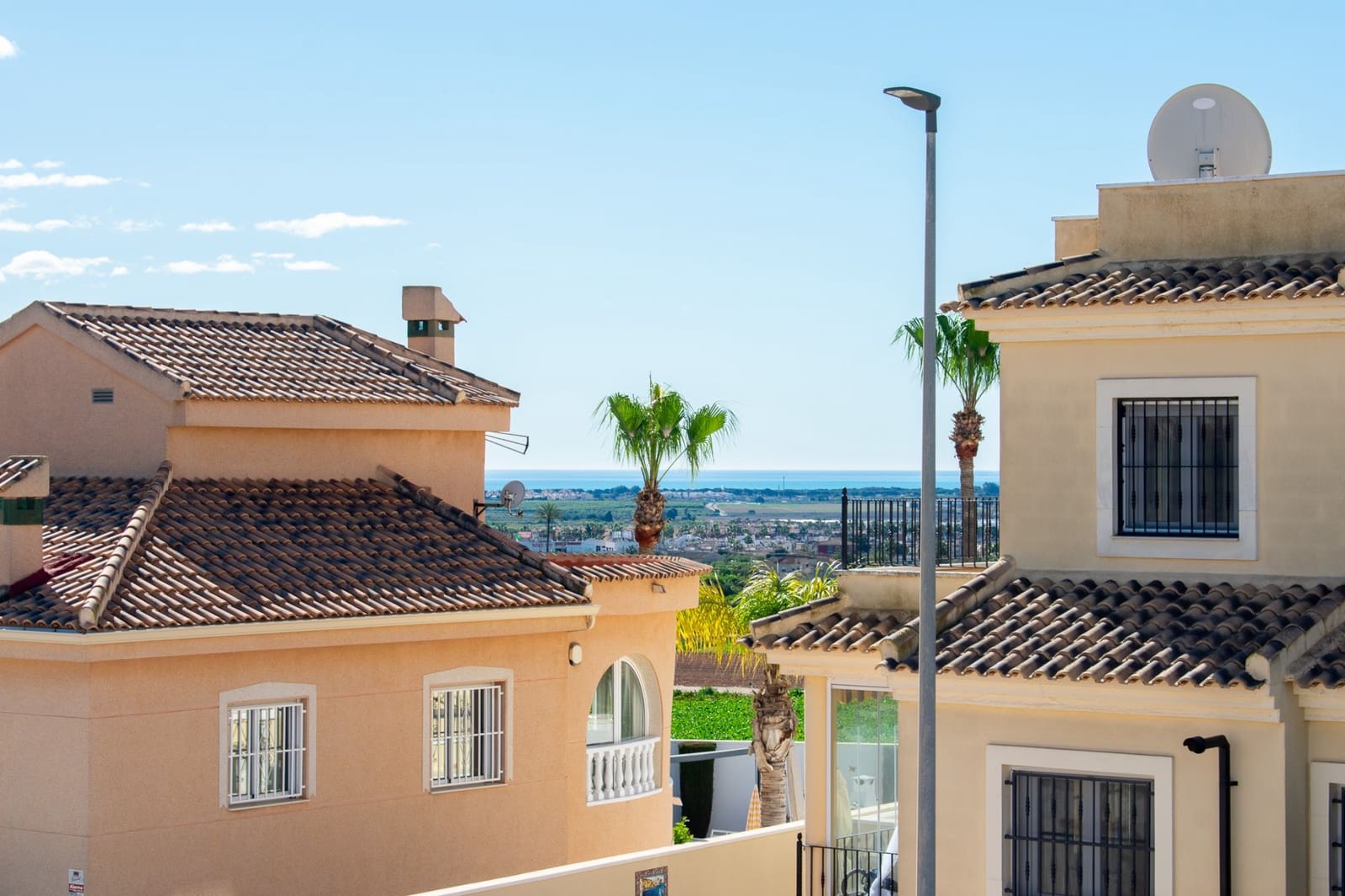 4 bedroom Villa for sale in Ciudad Quesada with pool - € 399,950 (Ref: 9198992)