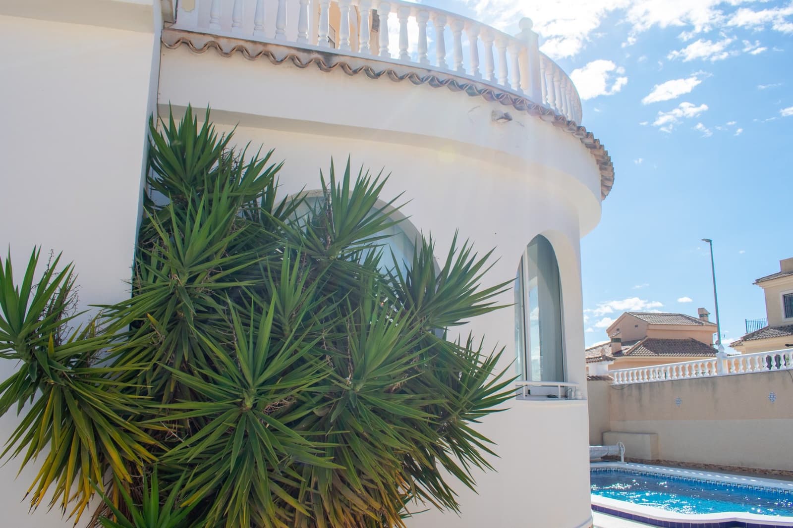 4 bedroom Villa for sale in Ciudad Quesada with pool - € 399,950 (Ref: 9198992)