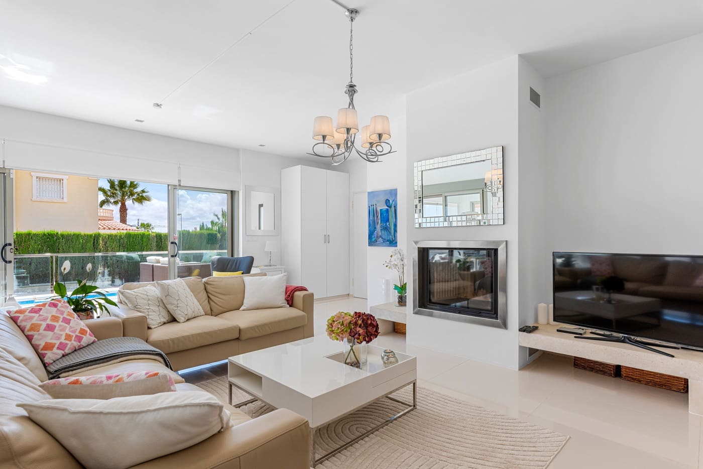 4 Zimmer Villa zu verkaufen in Ciudad Quesada mit Pool - 750.000 € (Ref: 9198999)