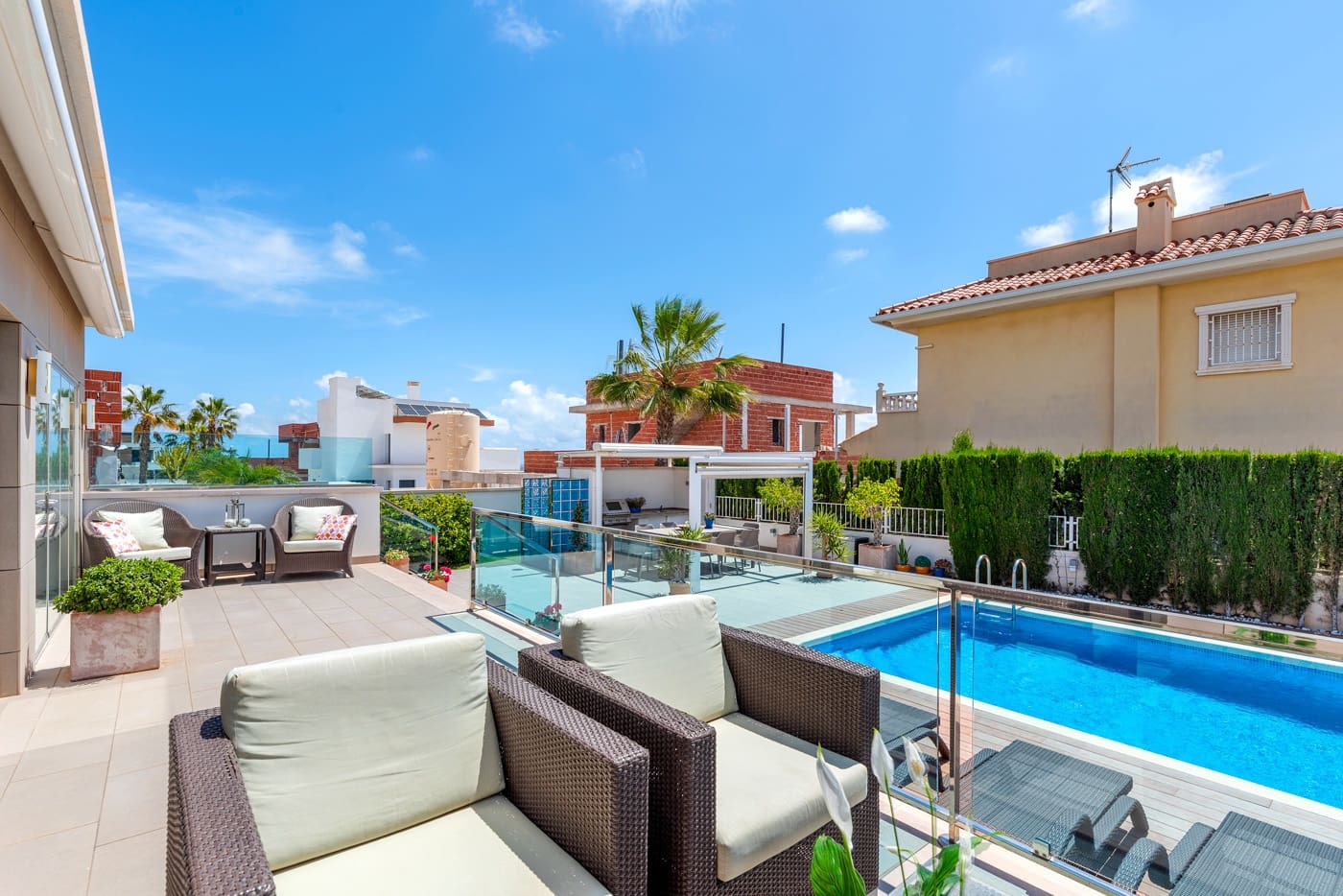 4 Zimmer Villa zu verkaufen in Ciudad Quesada mit Pool - 750.000 € (Ref: 9198999)