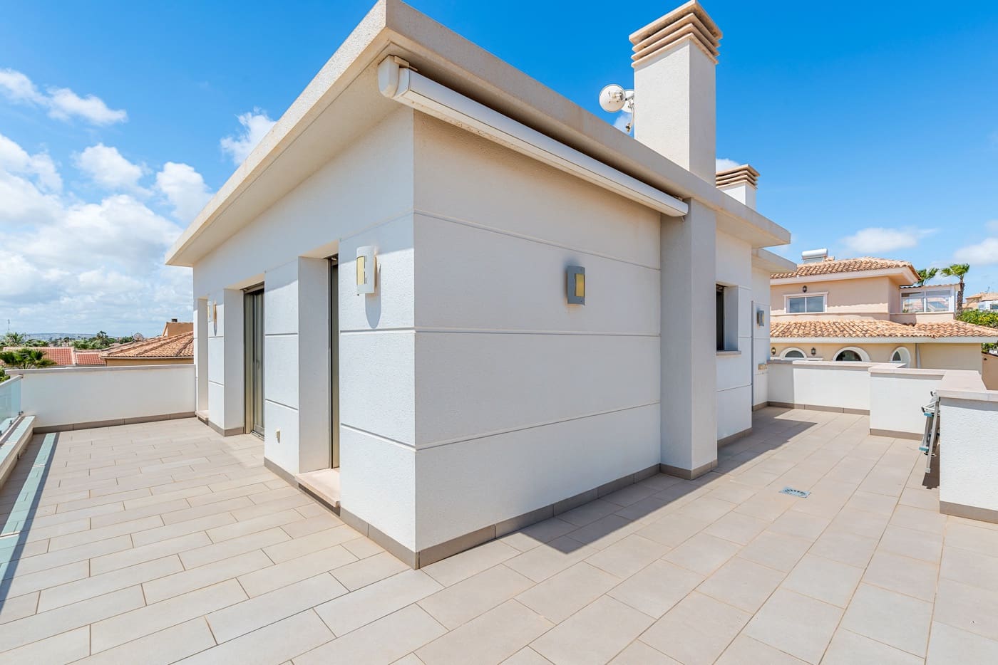 4 Zimmer Villa zu verkaufen in Ciudad Quesada mit Pool - 750.000 € (Ref: 9198999)