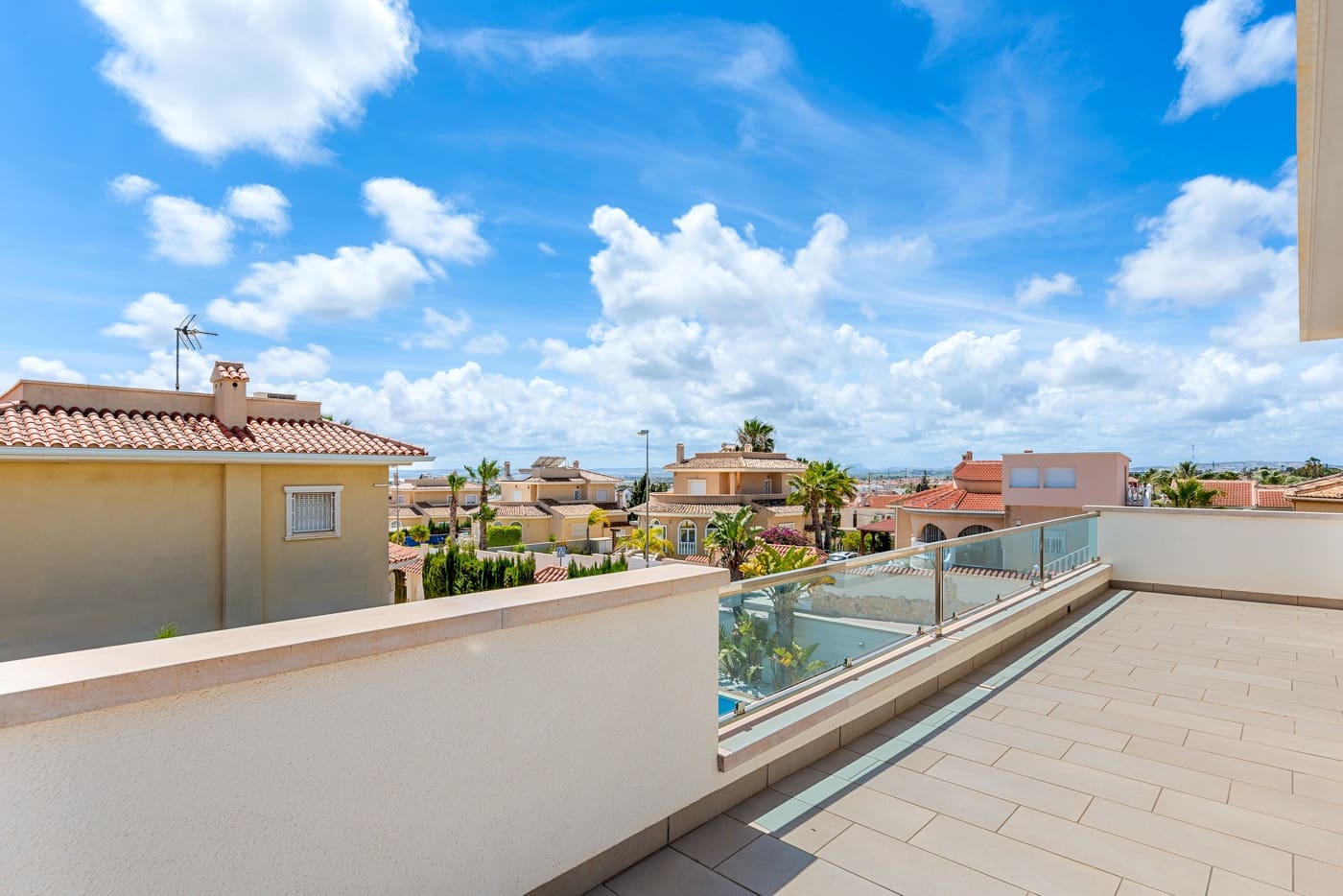 4 Zimmer Villa zu verkaufen in Ciudad Quesada mit Pool - 750.000 € (Ref: 9198999)