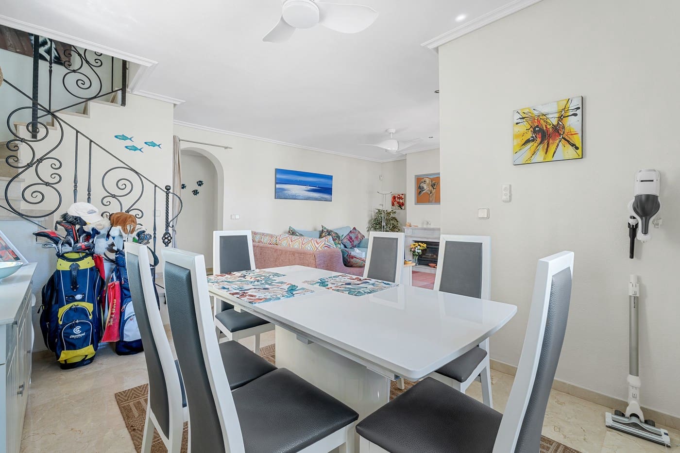 3 soveværelse Villa til salg i Los Dolses med swimmingpool - € 379.000 (Ref: 9199001)