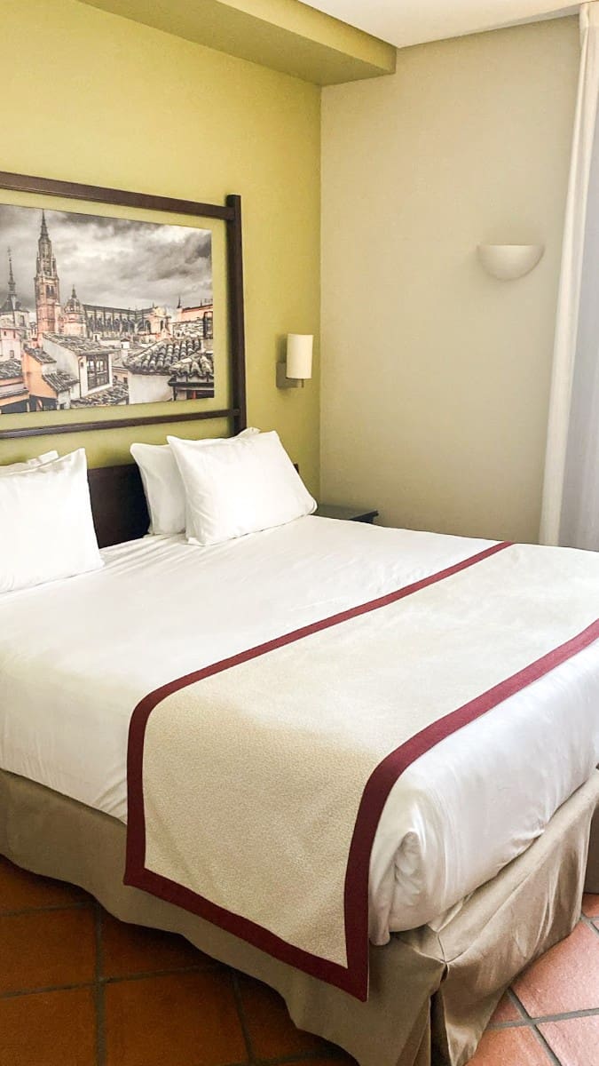 3 slaapkamer Villa te koop in Mil Palmeras met zwembad - € 565.000 (Ref: 9199003)