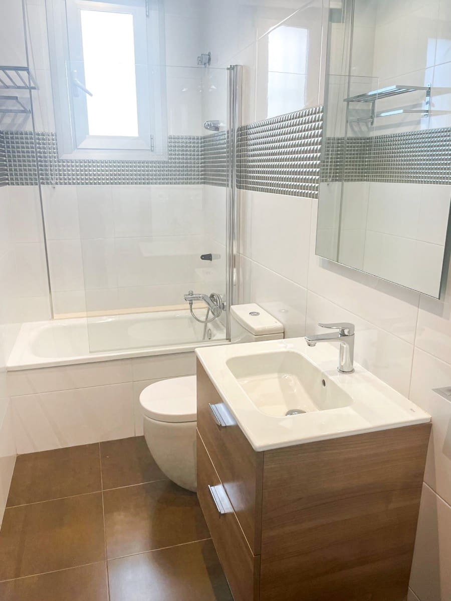 3 slaapkamer Villa te koop in Mil Palmeras met zwembad - € 565.000 (Ref: 9199003)