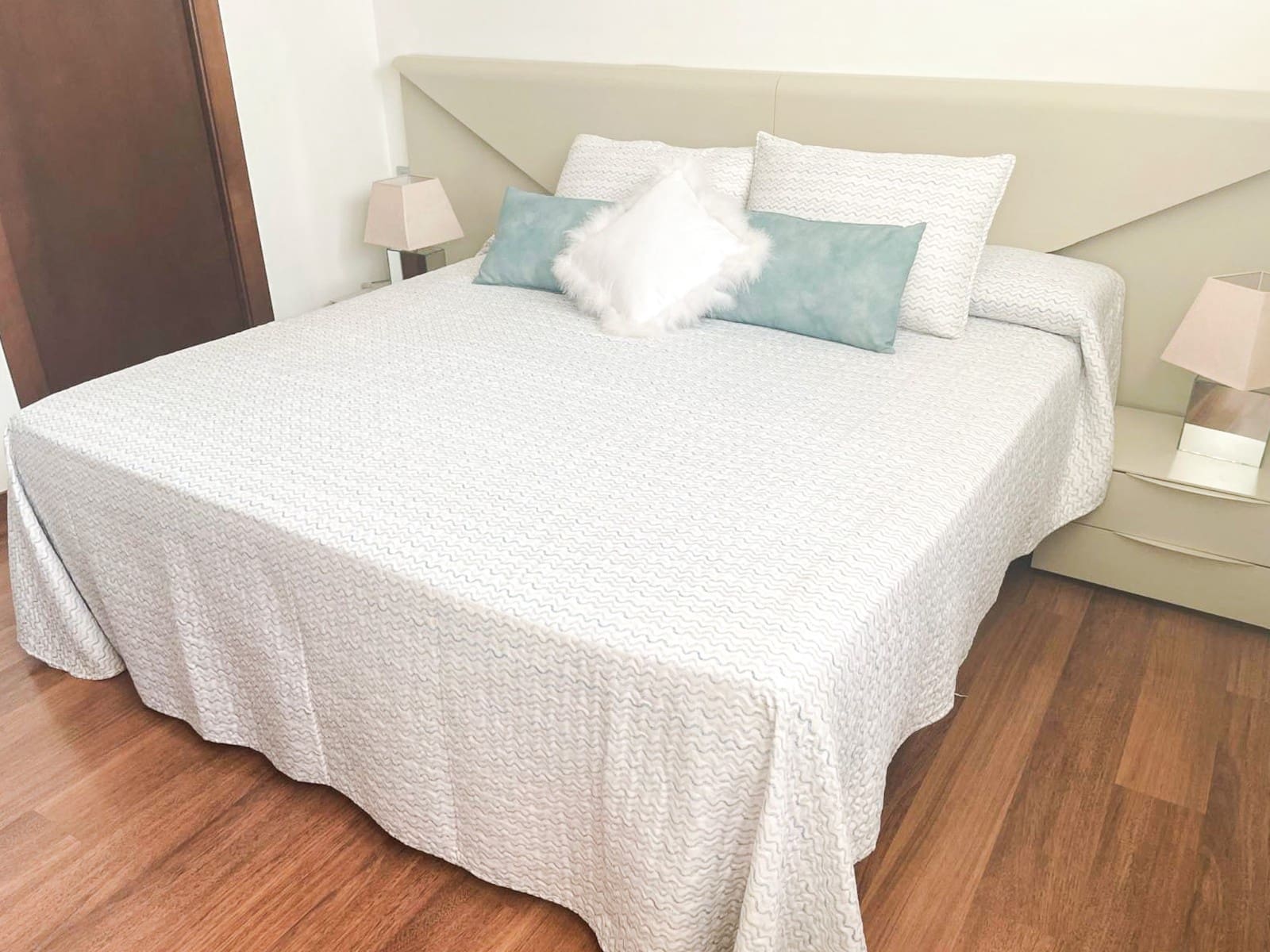 3 slaapkamer Villa te koop in Mil Palmeras met zwembad - € 565.000 (Ref: 9199003)