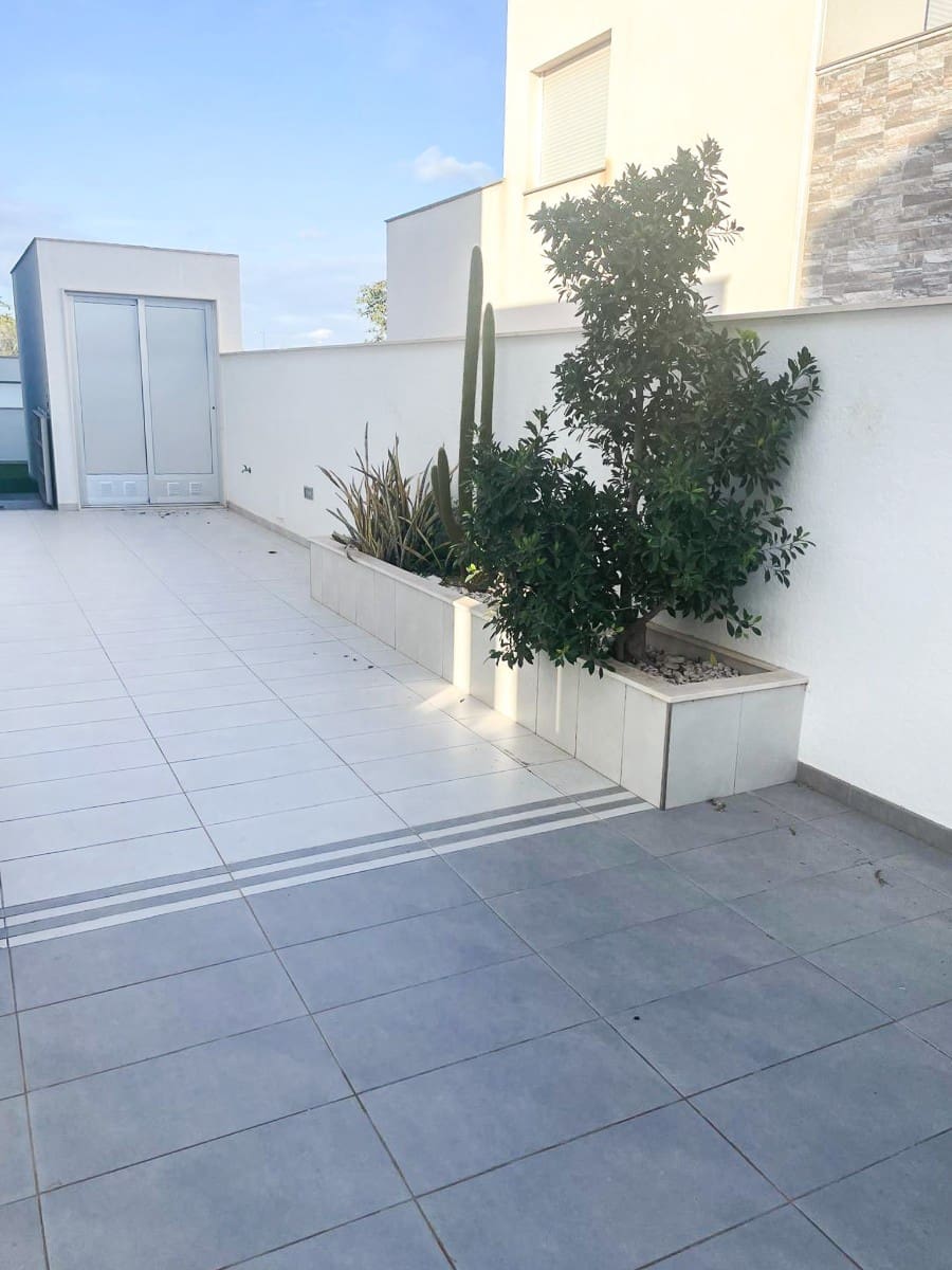 3 slaapkamer Villa te koop in Mil Palmeras met zwembad - € 565.000 (Ref: 9199003)