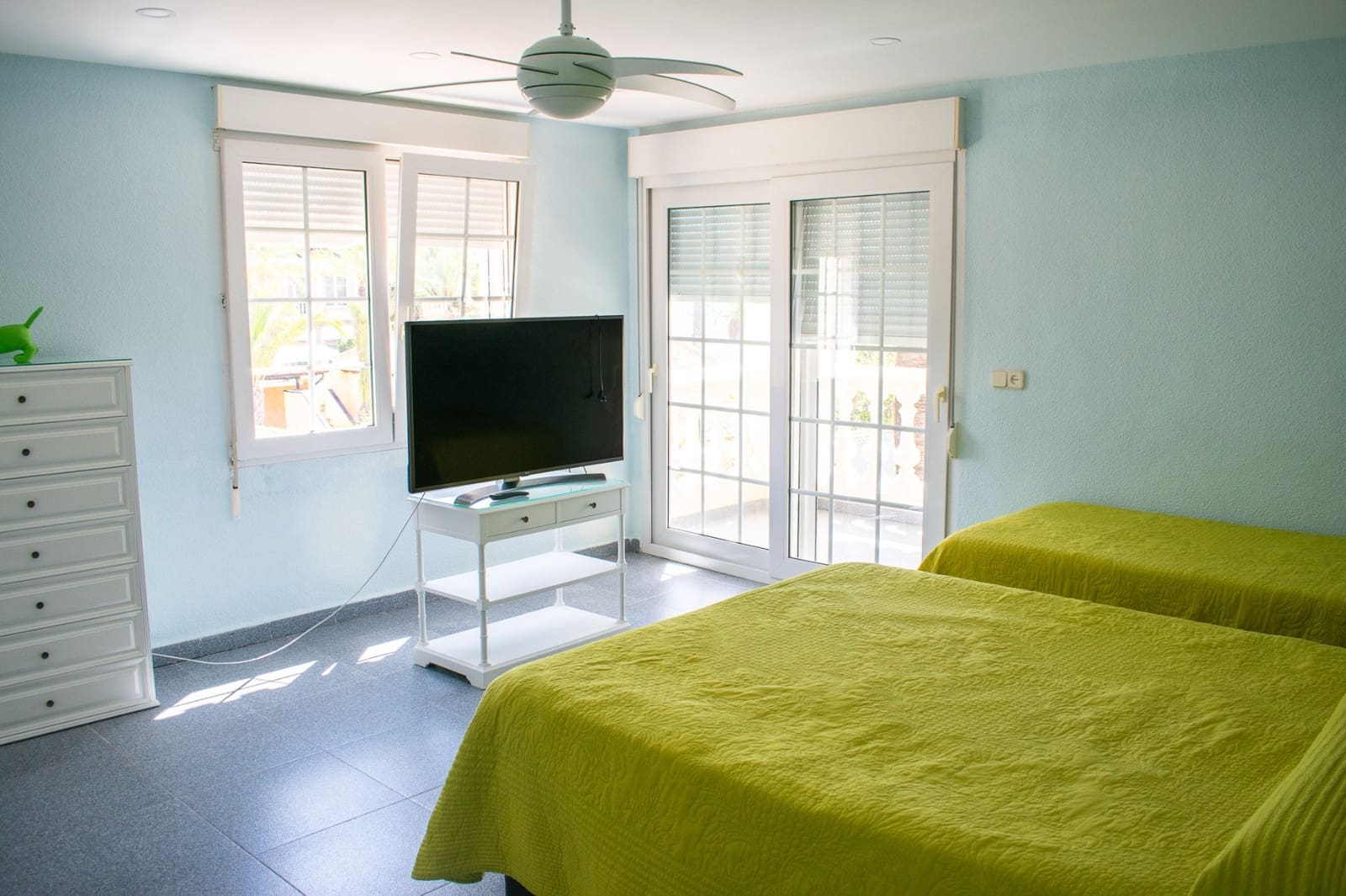 7 slaapkamer Villa te koop in Orihuela Costa met zwembad garage - € 1.490.000 (Ref: 9199004)