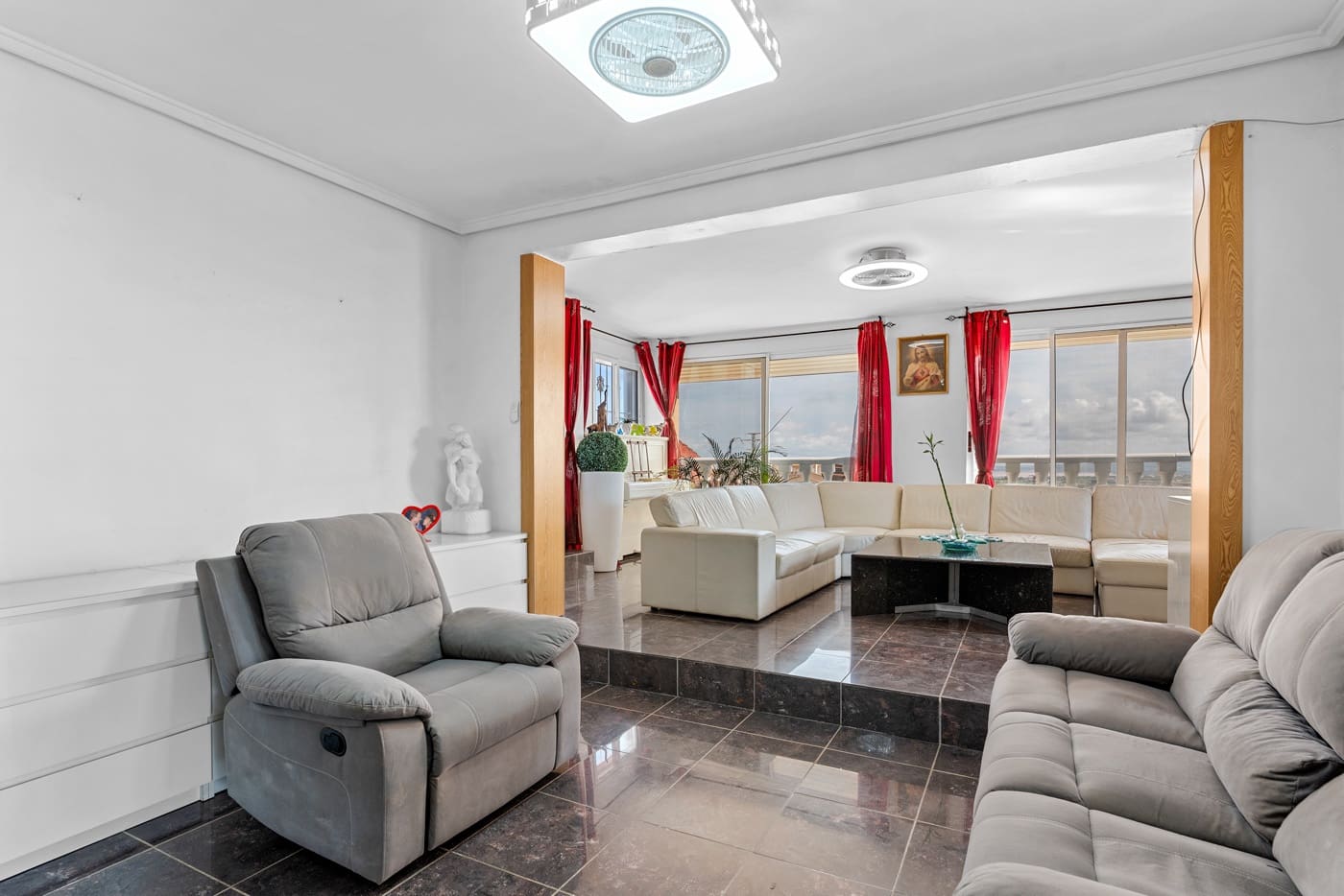 4 bedroom Villa for sale in Ciudad Quesada with pool - € 419,000 (Ref: 9199007)