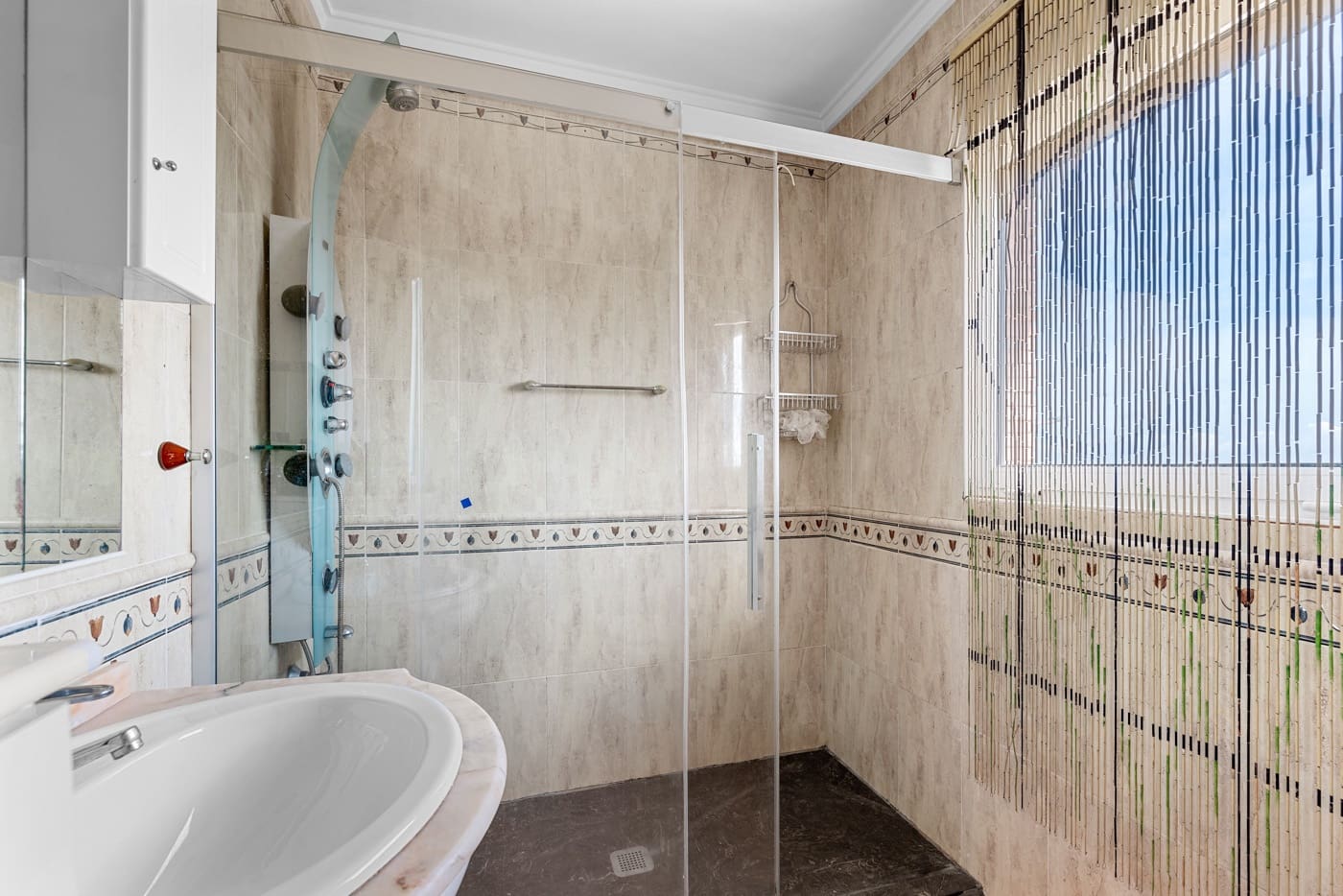 4 bedroom Villa for sale in Ciudad Quesada with pool - € 419,000 (Ref: 9199007)