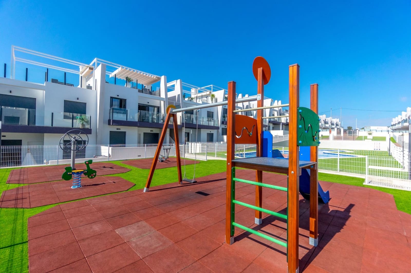 Apartamento de 2 habitaciones en San Miguel de Salinas en venta con piscina - 289.000 € (Ref: 9199009)