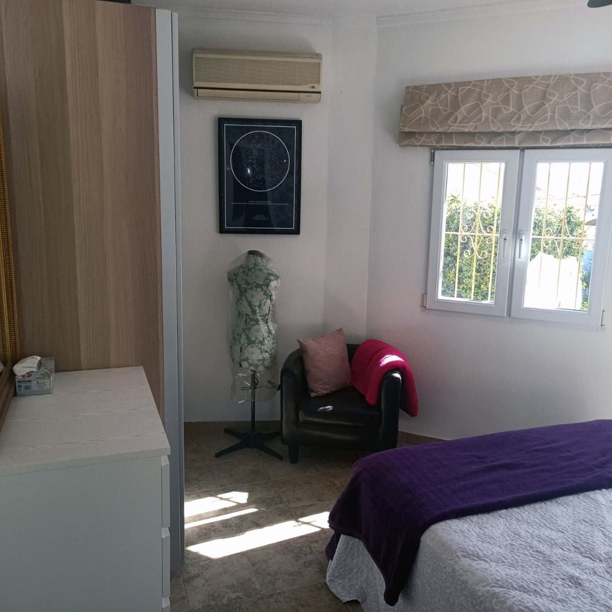 4 soveværelse Villa til salg i La Florida med swimmingpool - € 369.950 (Ref: 9199015)