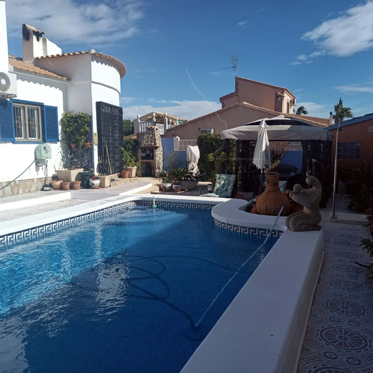 4 soveværelse Villa til salg i La Florida med swimmingpool - € 369.950 (Ref: 9199015)