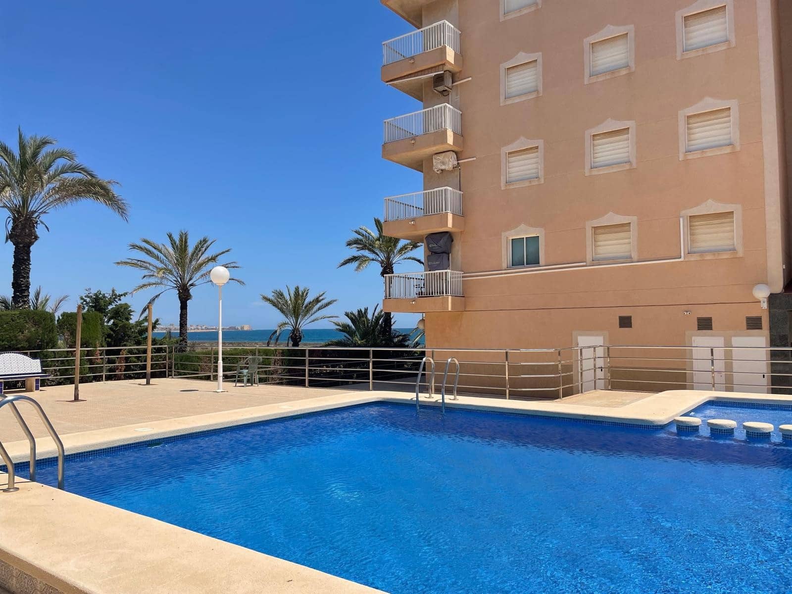 1 bedroom Apartment for sale in Punta Prima with pool garage - € 164,000 (Ref: 9199019)