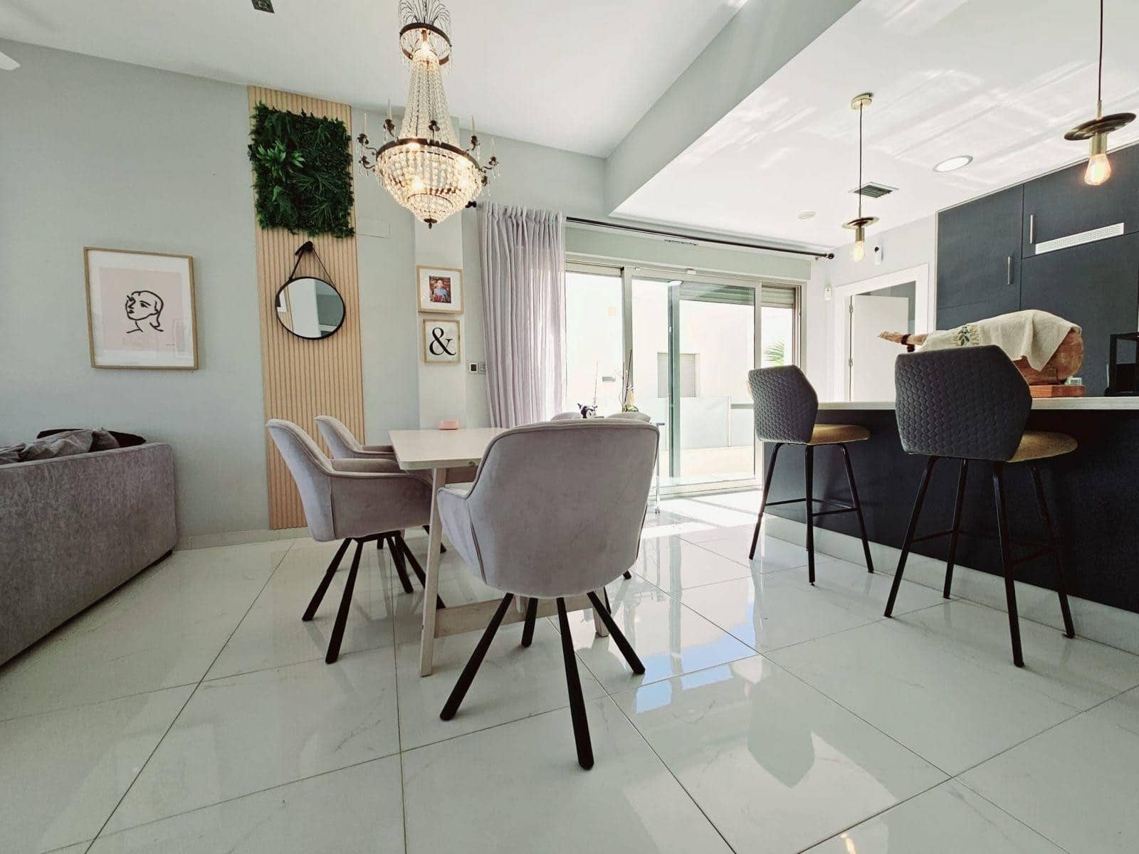 5 quarto Moradia para venda em Villamartin com piscina garagem - 499 000 € (Ref: 9199022)