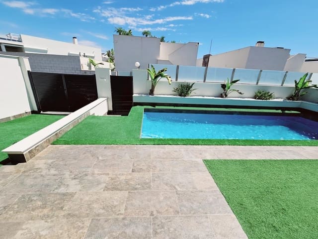 5 slaapkamer Villa te koop in Villamartin, Orihuela met zwembad garage - € 499.000 (Ref: 9199022)