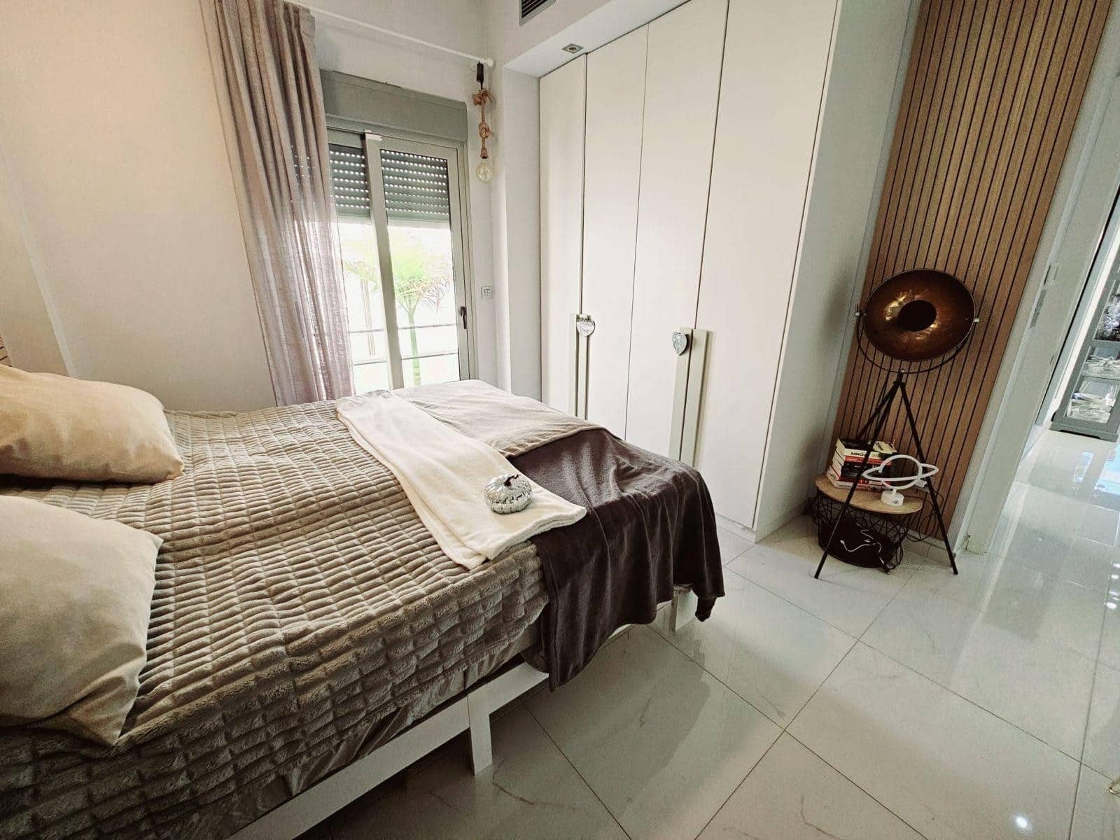 5 quarto Moradia para venda em Villamartin com piscina garagem - 499 000 € (Ref: 9199022)