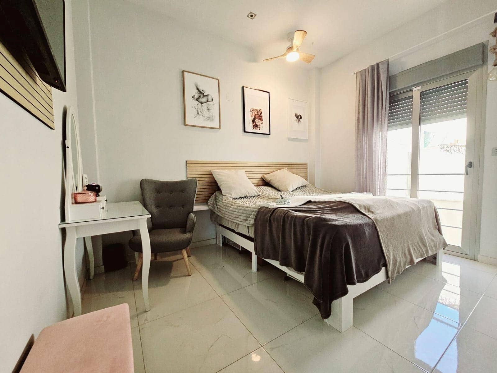 5 quarto Moradia para venda em Villamartin com piscina garagem - 499 000 € (Ref: 9199022)