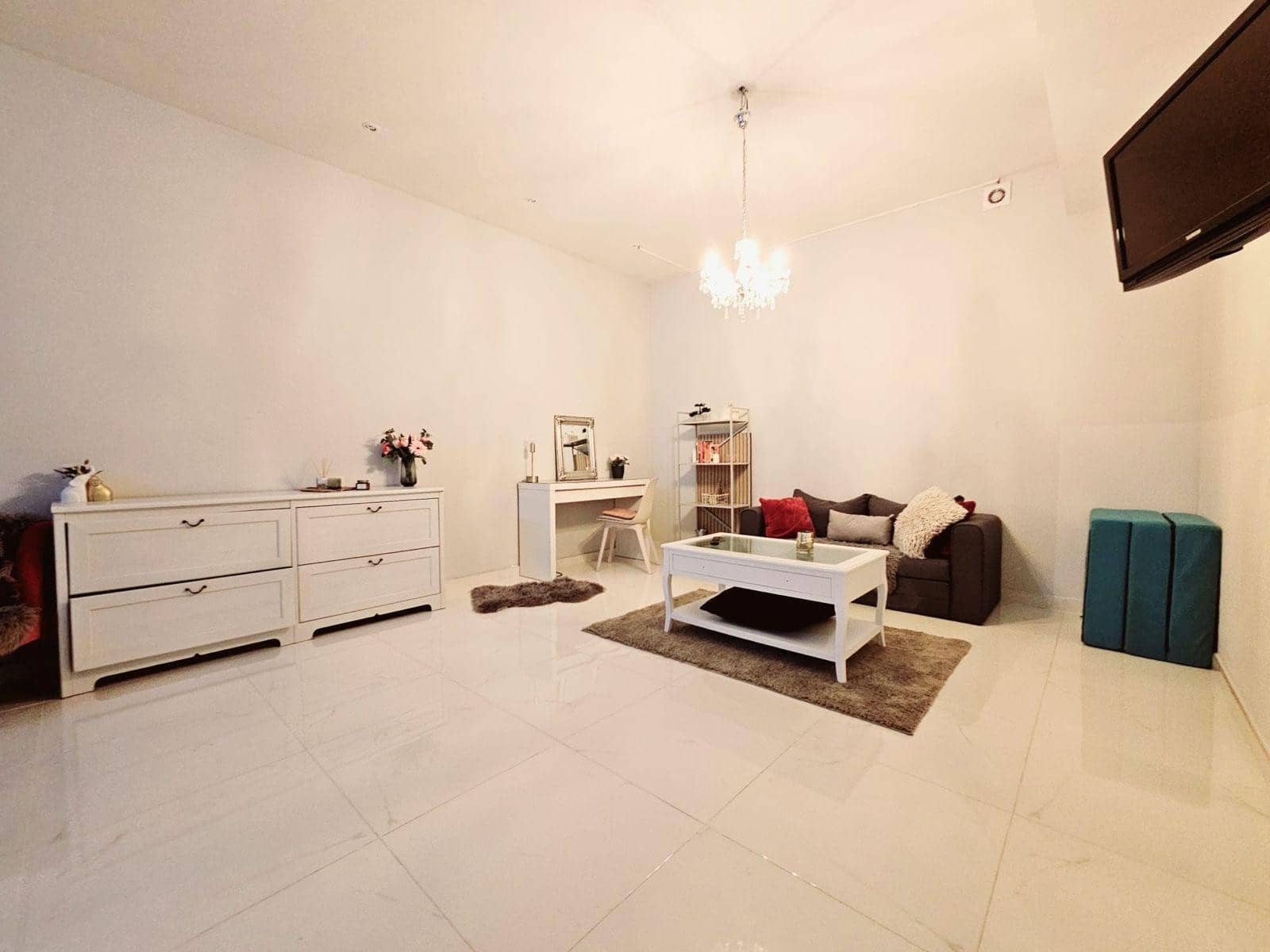 5 quarto Moradia para venda em Villamartin com piscina garagem - 499 000 € (Ref: 9199022)