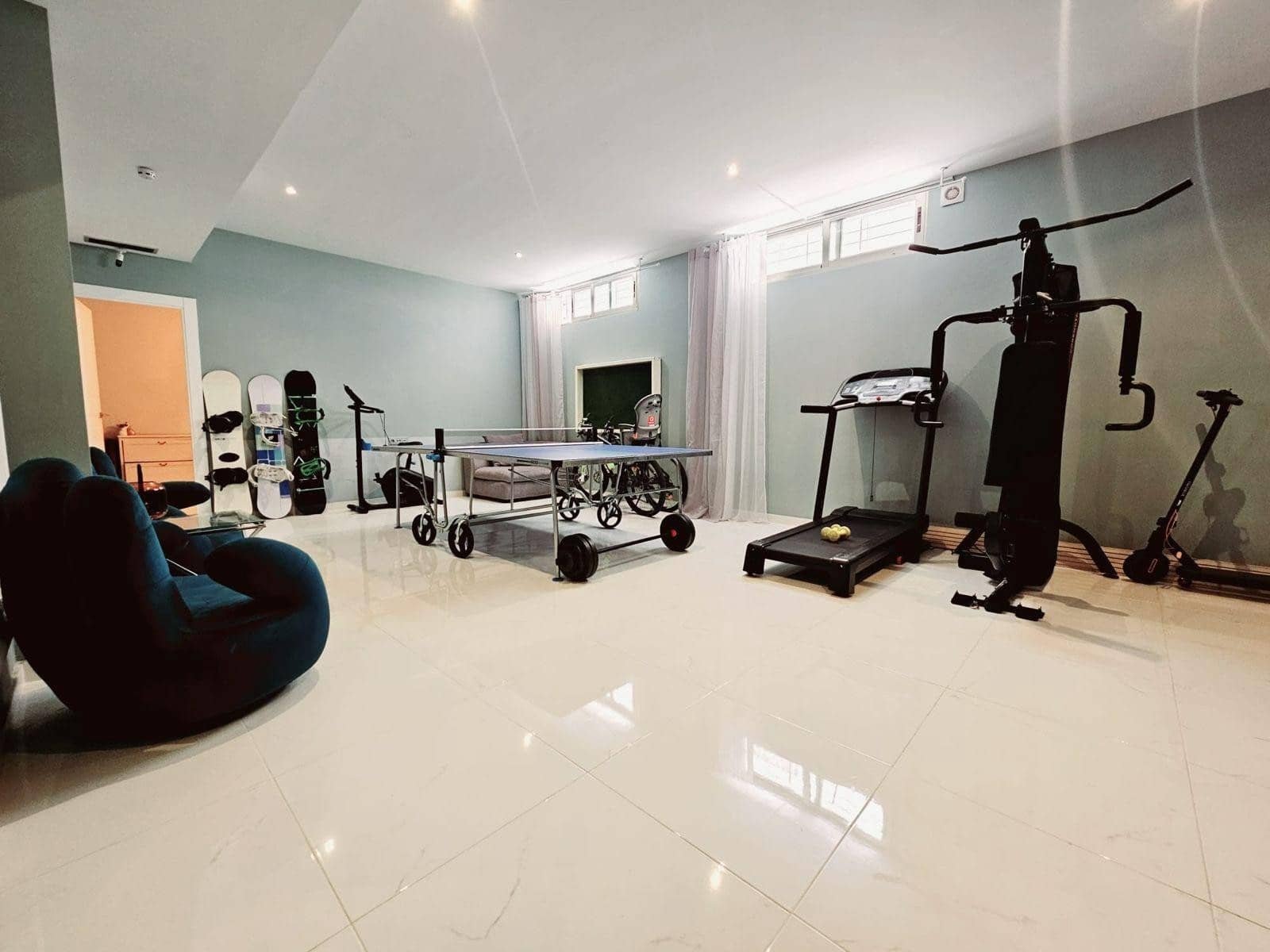 5 quarto Moradia para venda em Villamartin com piscina garagem - 499 000 € (Ref: 9199022)