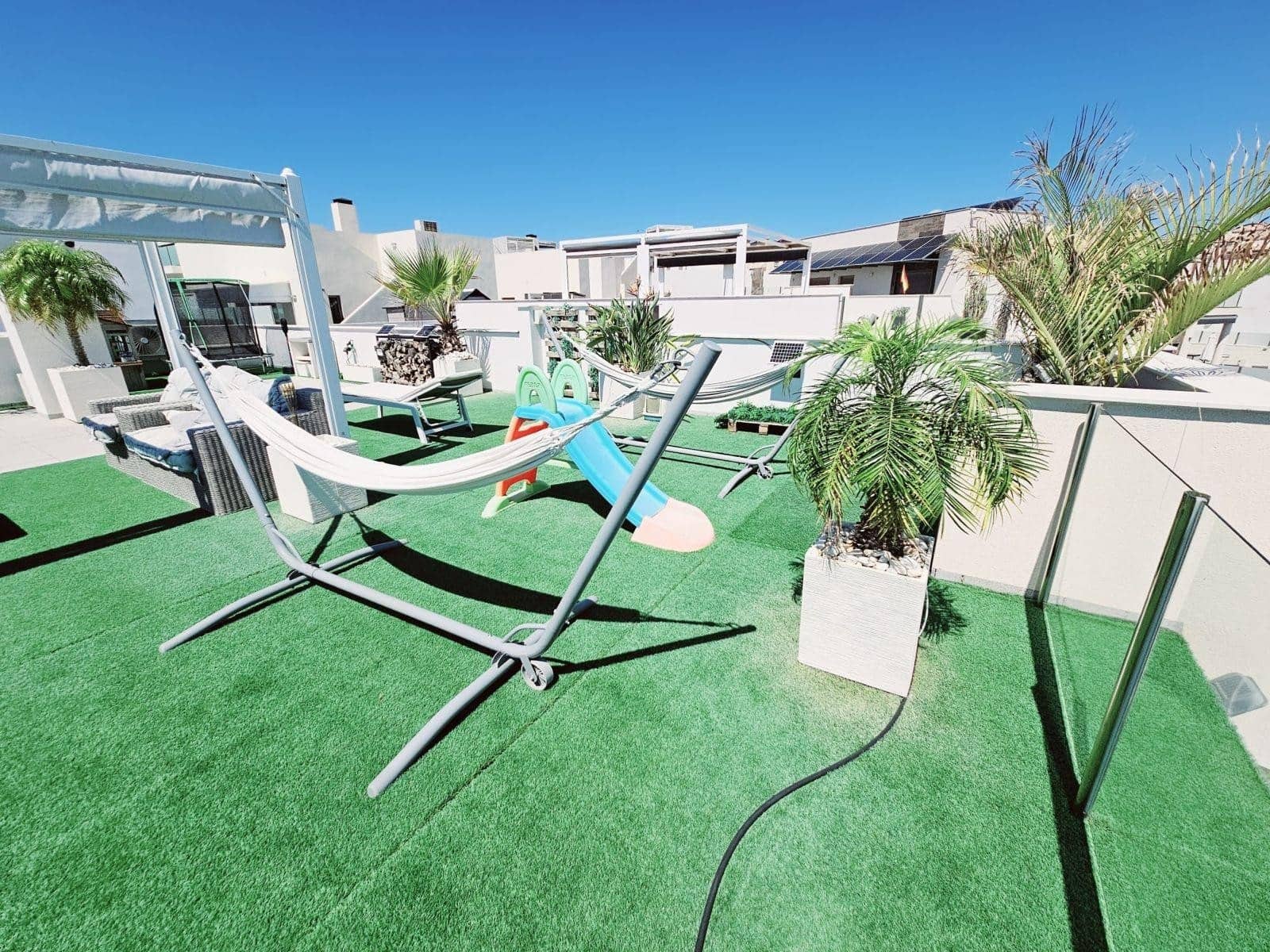 5 quarto Moradia para venda em Villamartin com piscina garagem - 499 000 € (Ref: 9199022)