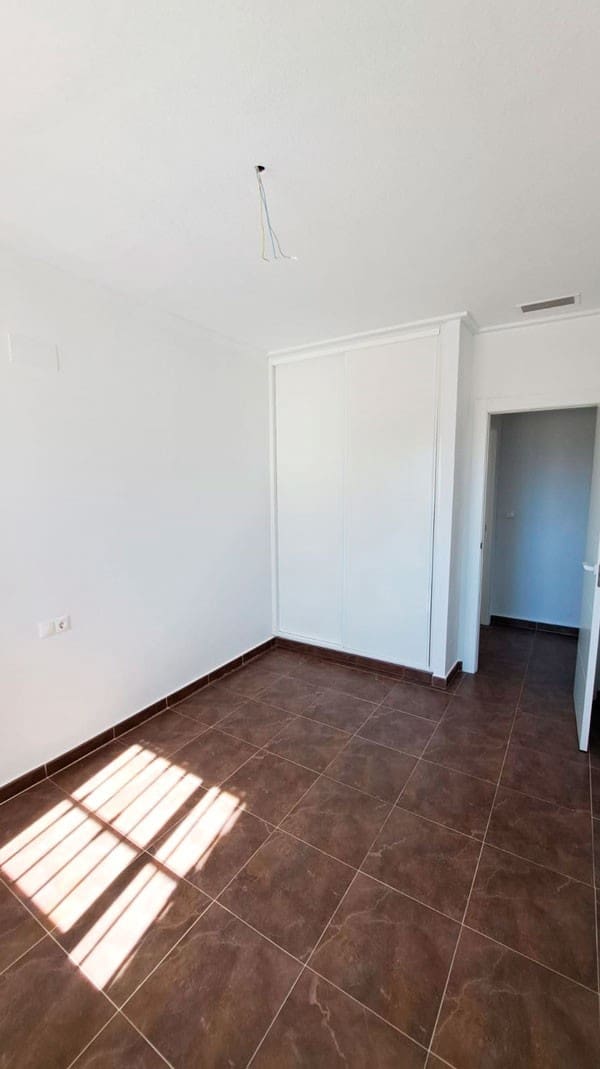 3 soveværelse Villa til salg i Catral med garage - € 365.000 (Ref: 9199027)