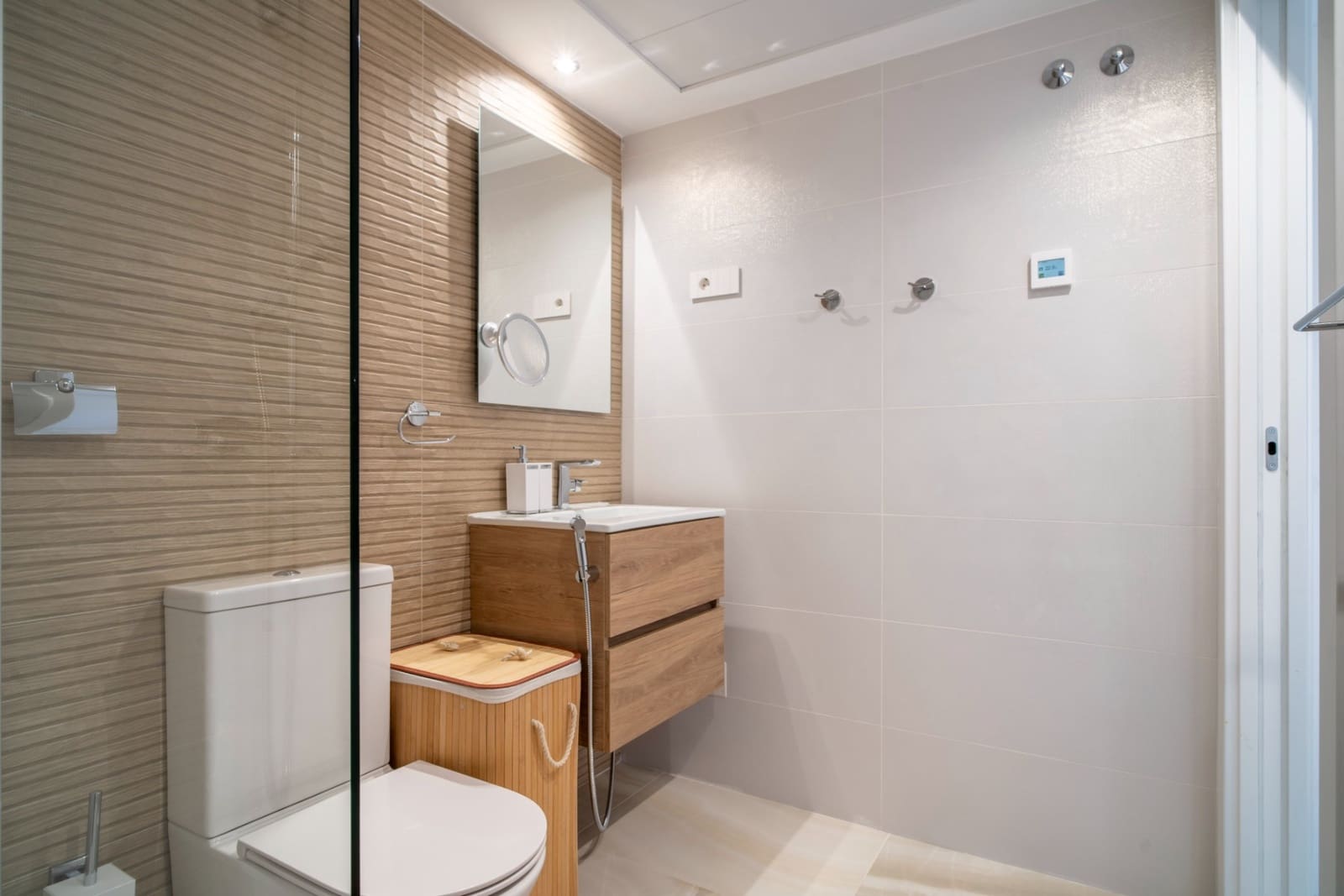 3 slaapkamer Appartement te koop in Punta Prima met zwembad garage - € 599.000 (Ref: 9199032)