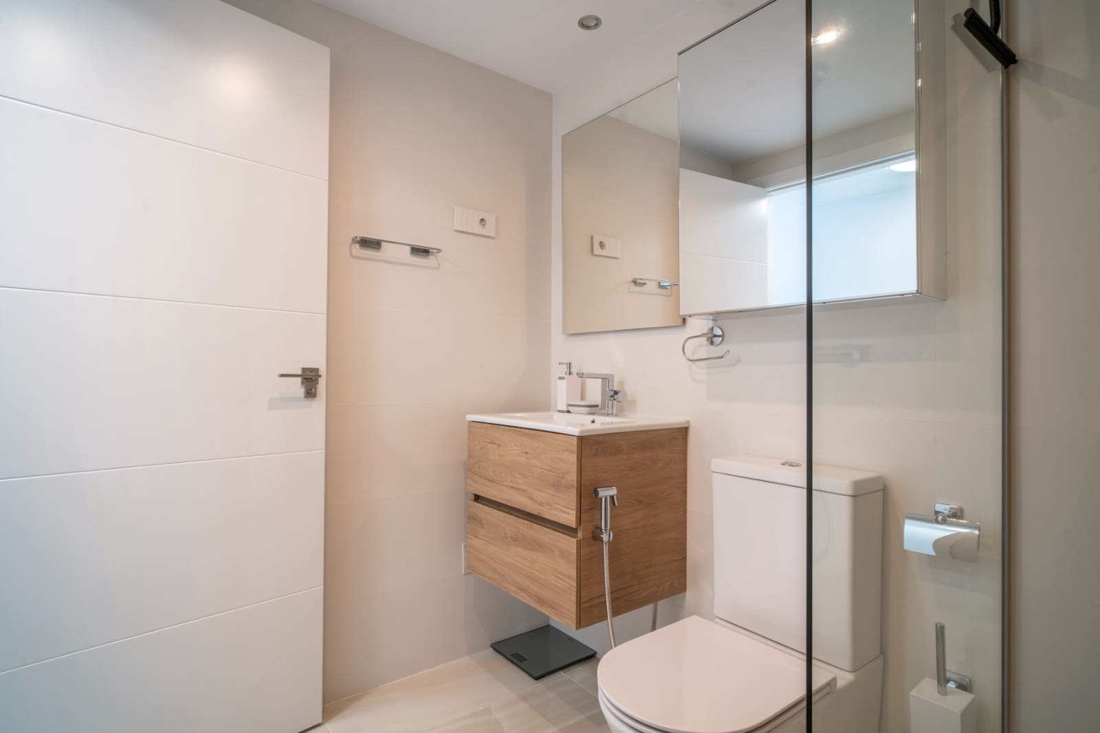 3 slaapkamer Appartement te koop in Punta Prima met zwembad garage - € 599.000 (Ref: 9199032)