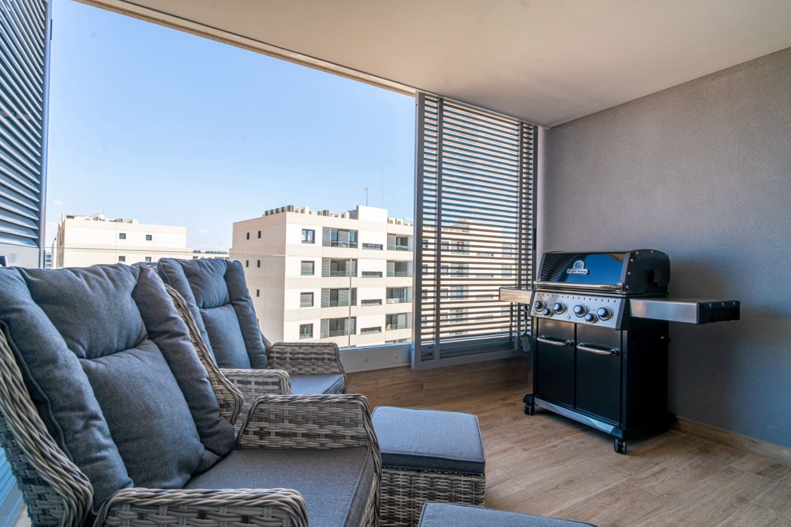 3 slaapkamer Appartement te koop in Punta Prima met zwembad garage - € 599.000 (Ref: 9199032)
