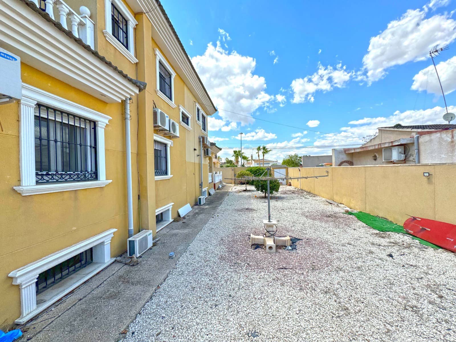 6 slaapkamer Villa te koop in Los Balcones met zwembad - € 625.000 (Ref: 9199037)