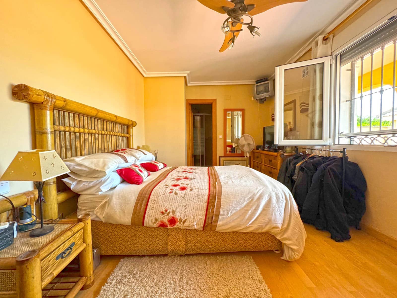 6 slaapkamer Villa te koop in Los Balcones met zwembad - € 625.000 (Ref: 9199037)