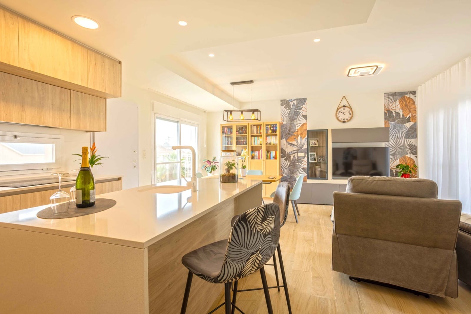 2 soveværelse Lejlighed til salg i Villamartin med swimmingpool garage - € 299.950 (Ref: 9199041)