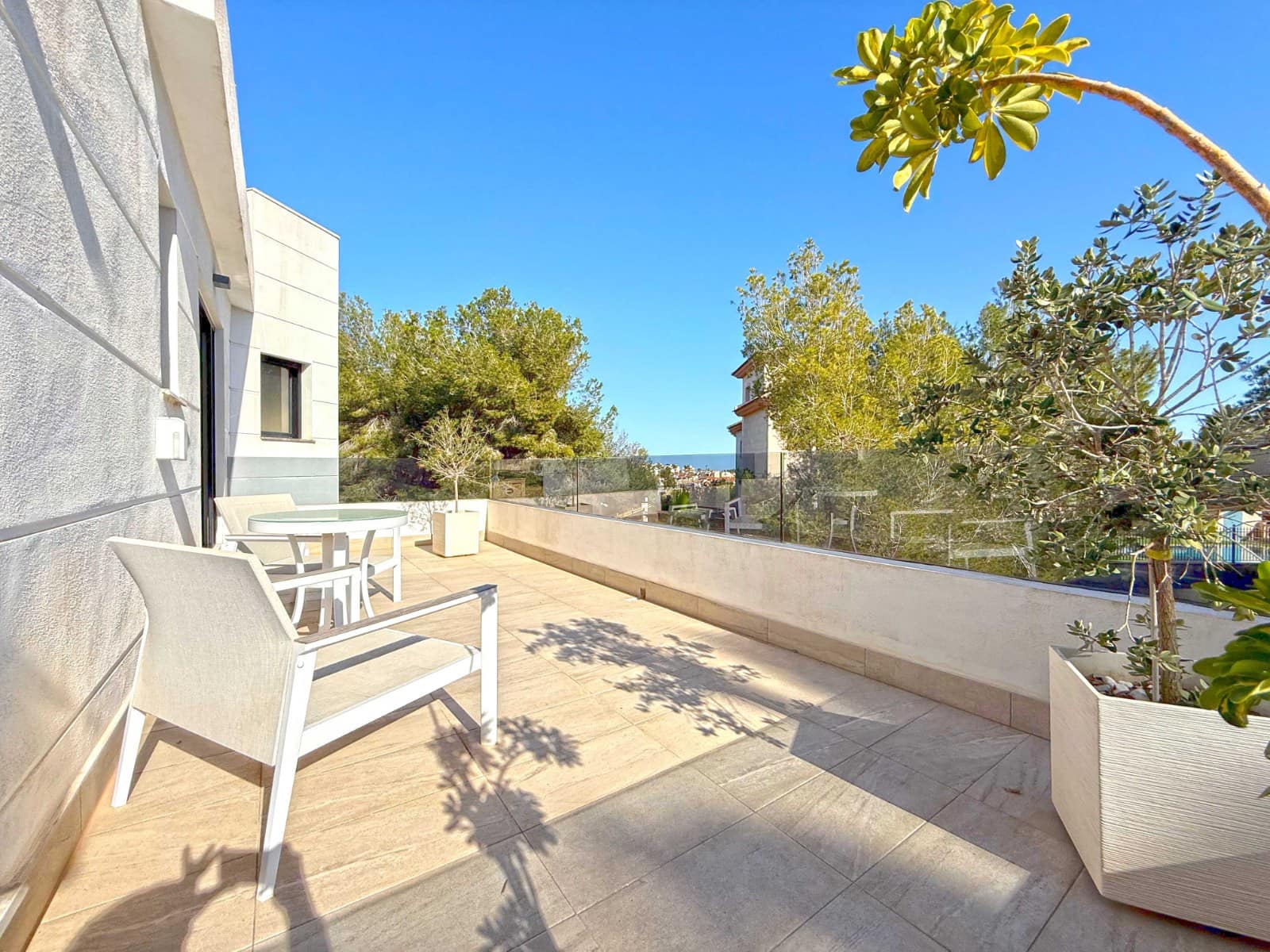 3 bedroom Villa for sale in Villamartin with pool - € 495,000 (Ref: 9199042)