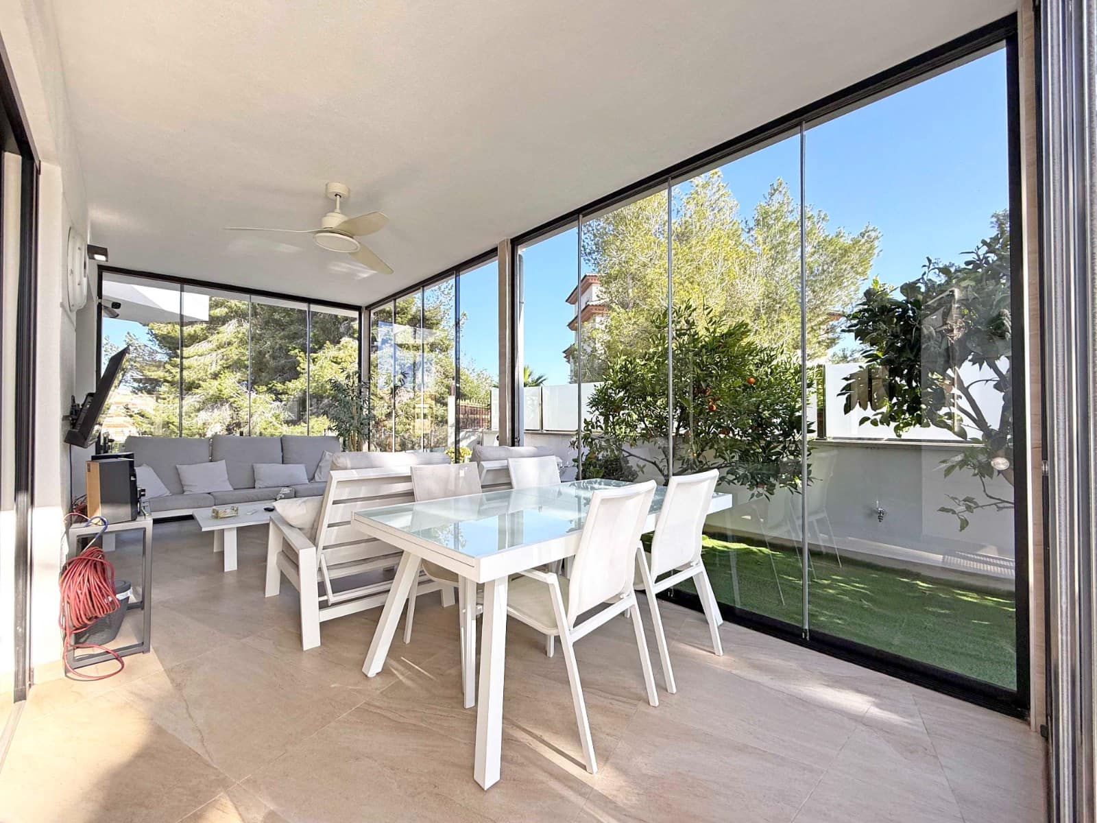 3 bedroom Villa for sale in Villamartin with pool - € 495,000 (Ref: 9199042)