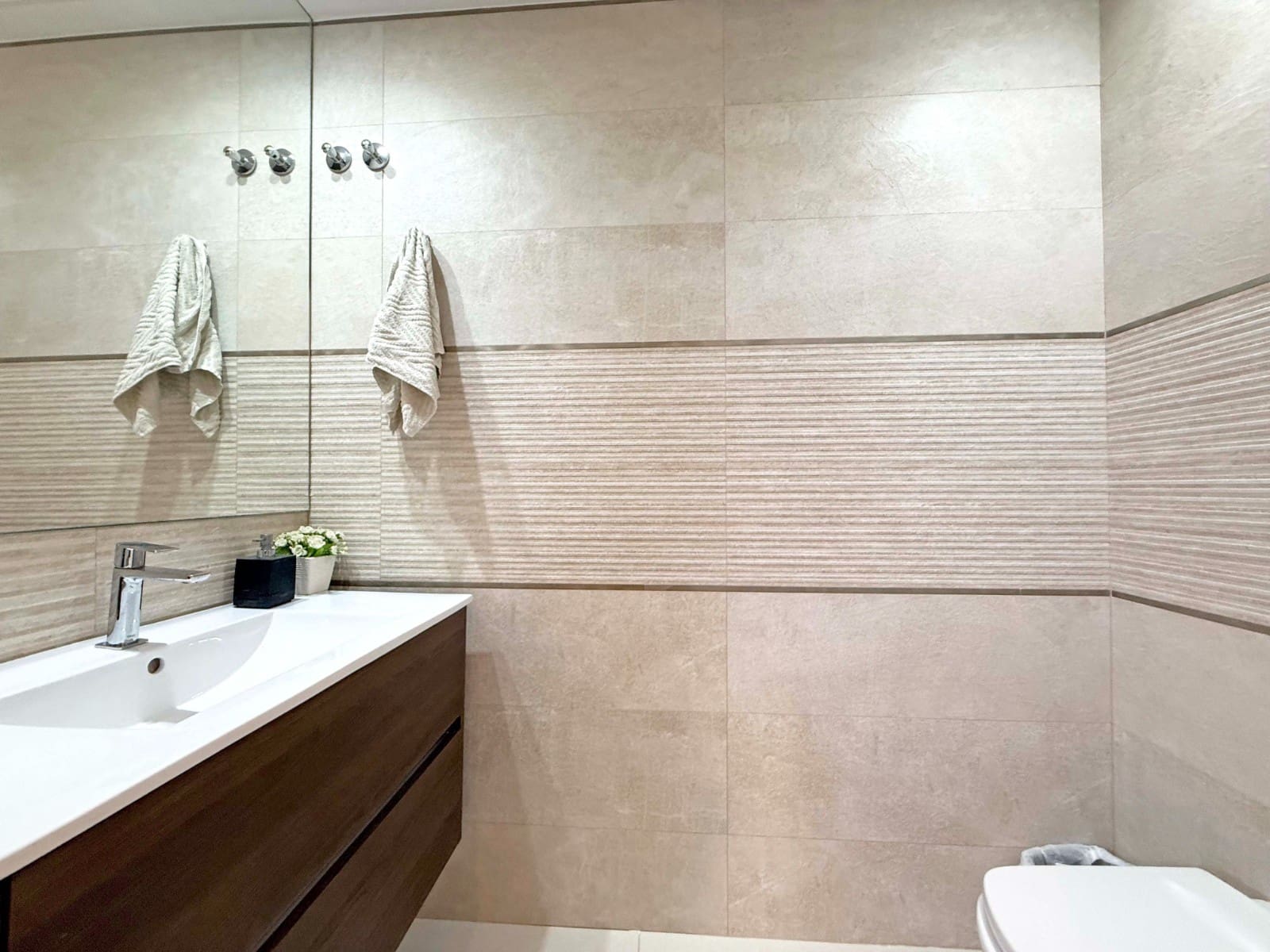 3 bedroom Villa for sale in Villamartin with pool - € 495,000 (Ref: 9199042)