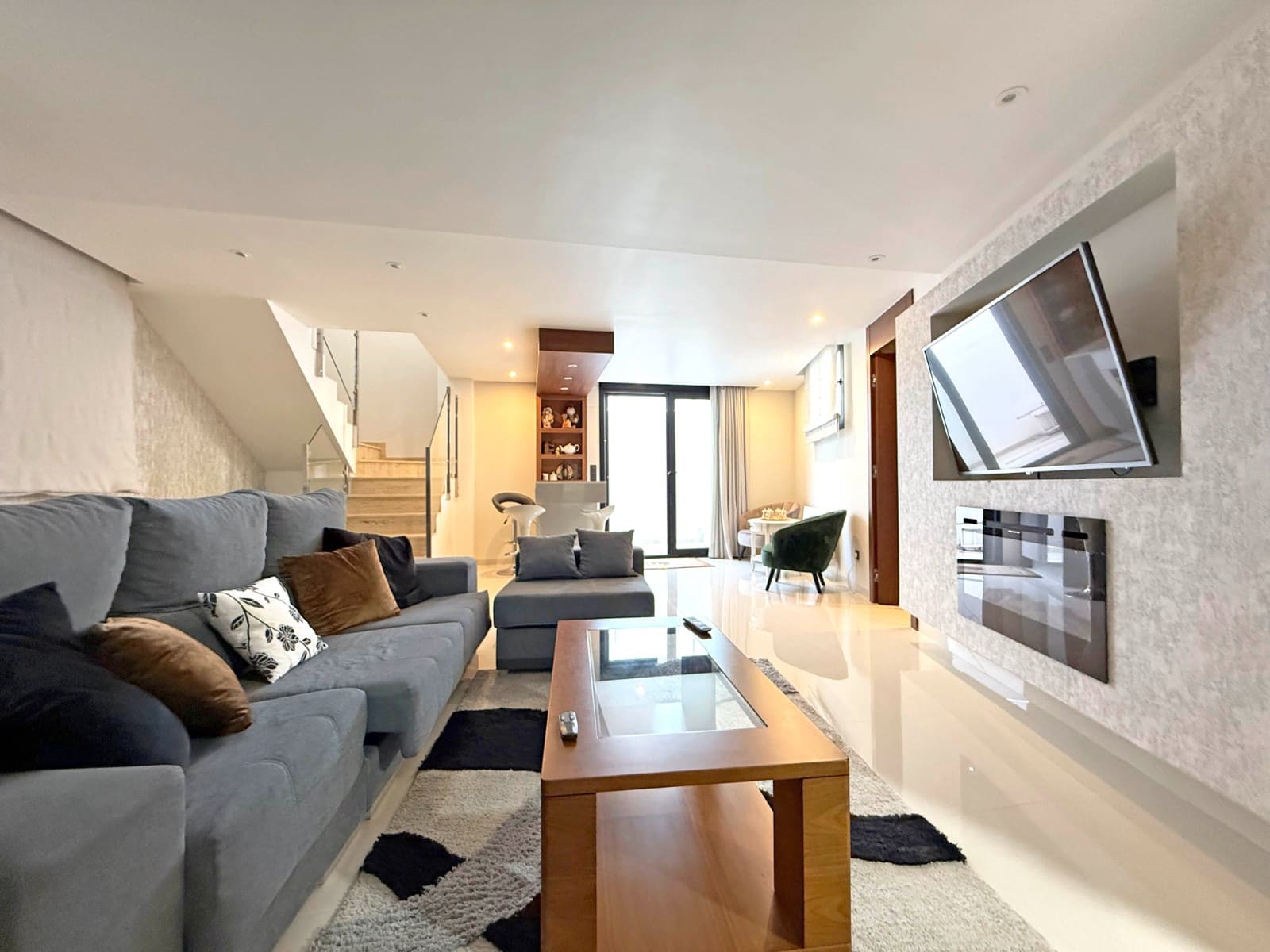 3 bedroom Villa for sale in Villamartin with pool - € 495,000 (Ref: 9199042)